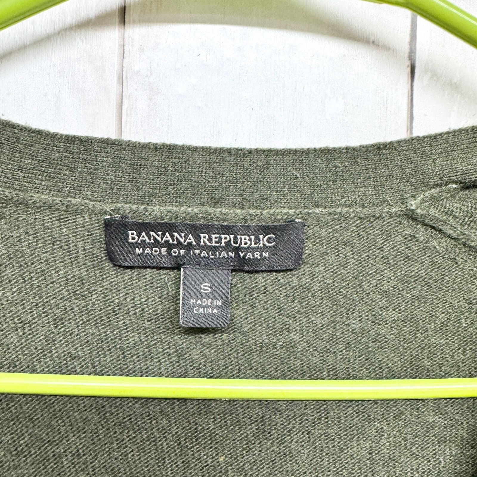 Banana Republic Banana Republic Sweater Size S Italian Yarn Green Cardigan Size S / US 4 / IT 40 - 3 Thumbnail