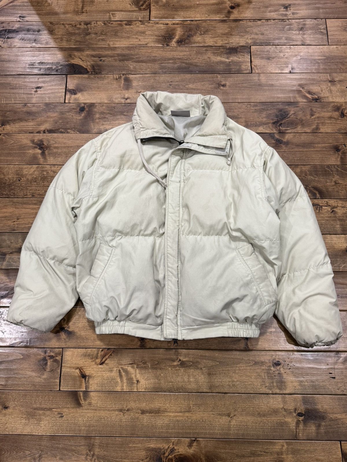 Essentials Fear of God Essentials Puffer Jacket – Light Stone Size US M / EU 48-50 / 2 - 1 Thumbnail