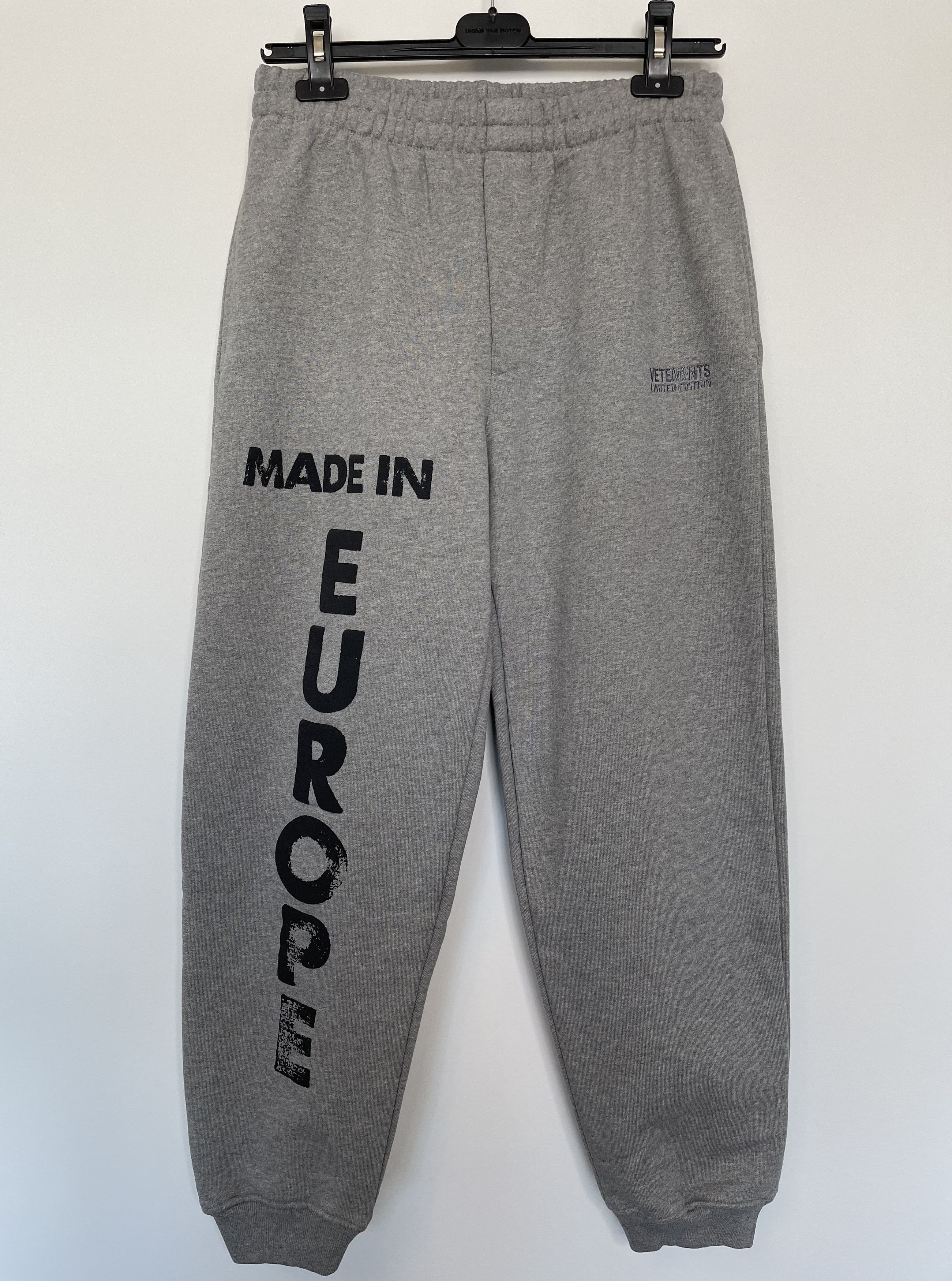 Vetements S Small EU Logo Made in Europe Prisoner FW21 Limited Edition Size US 30 / EU 46 - 2 Thumbnail