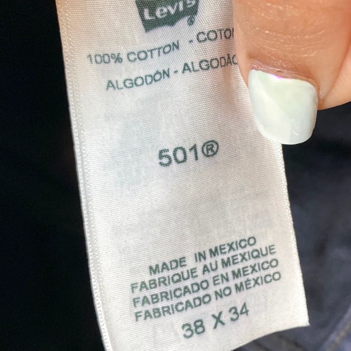 Levi's Levi's Mens Jeans Blue Denim 501 Button Fly Straight Cotton 36x32 5-Pocket Design Regular Rise High Solid Pattern Jeans Mens Size US 36 / EU 52 - 7 Thumbnail