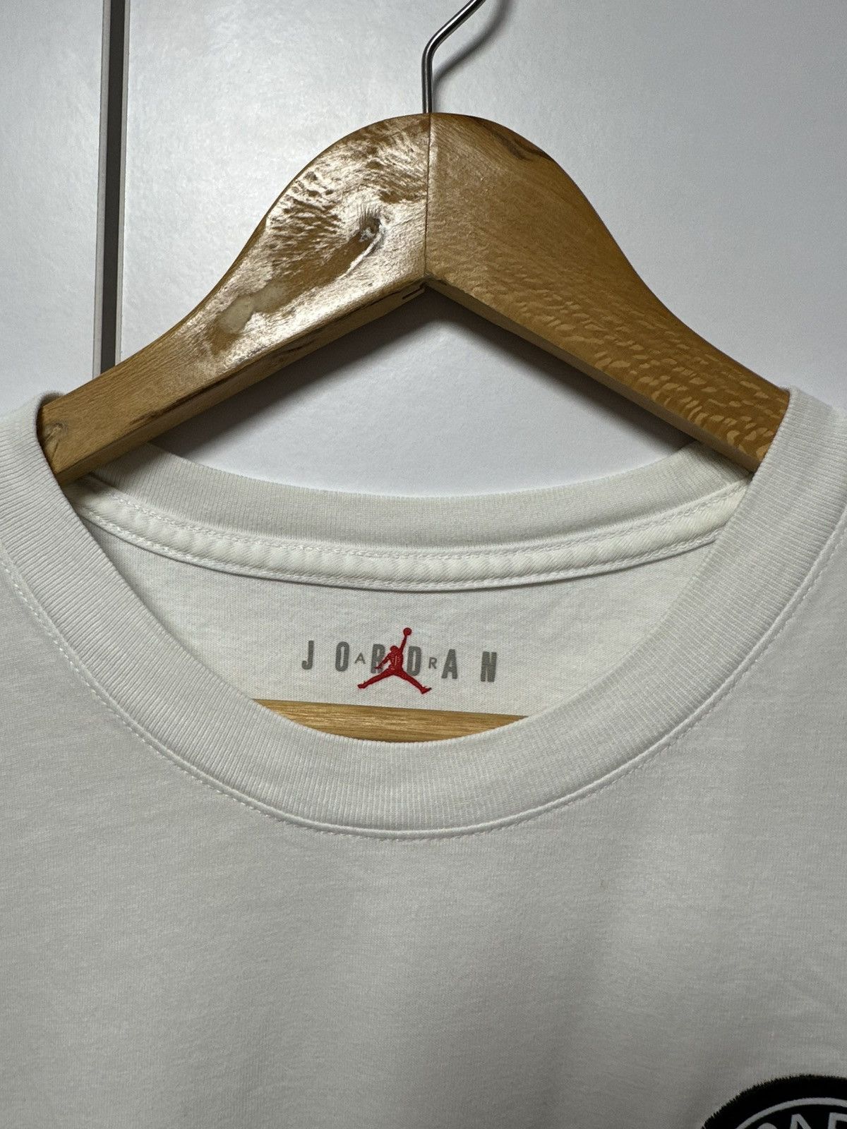 Jordan Brand PSG Paris France Nike Air Jordan T-shirt Soccer Jersey Size US M / EU 48-50 / 2 - 4 Thumbnail