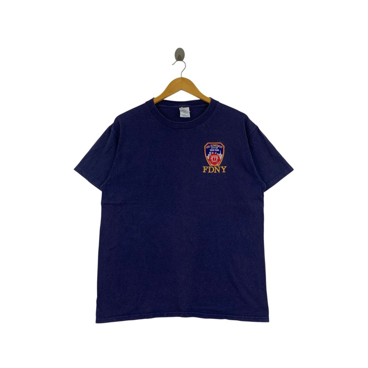 Vintage Vintage FDNY FIRE DEPARTMENT New York Tee Shirt Size US M / EU 48-50 / 2 - 1 Thumbnail