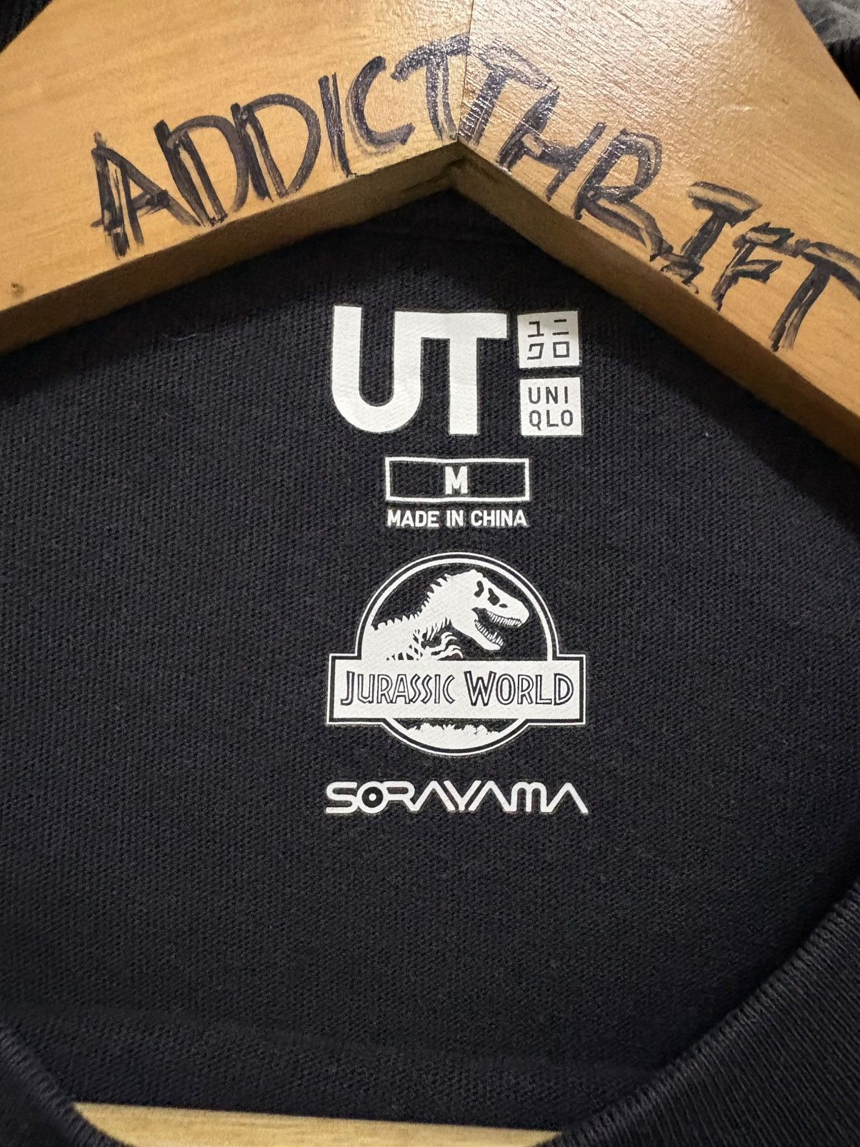 Club Sorayama × Uniqlo 🔥HOT🔥 JURASSIC WORLD X HAJIME SORAYAMA Size US M / EU 48-50 / 2 - 5 Thumbnail