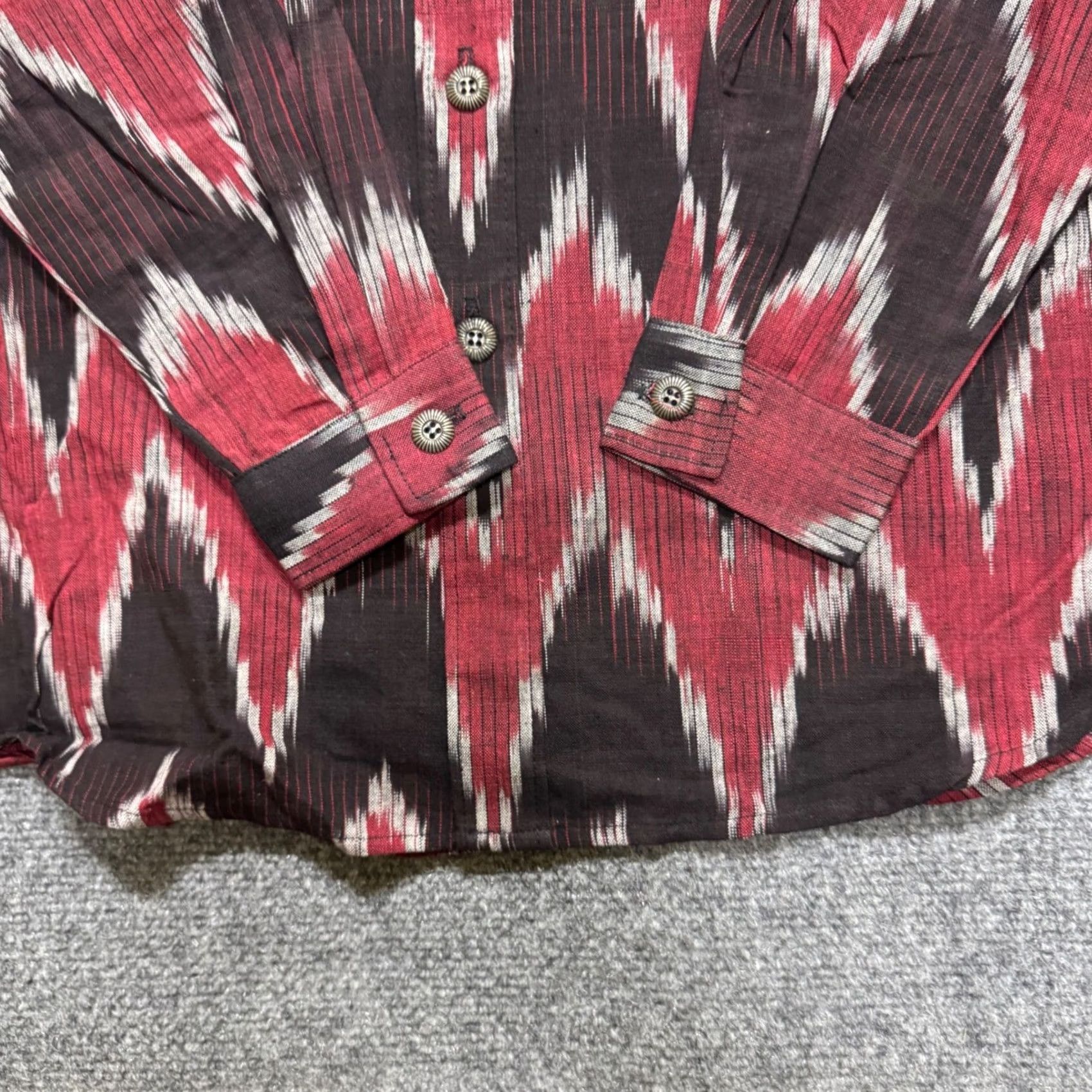 Vintage VINTAGE Shirt Mens S Western Button Up Aztec USA Made 90s Long-sleeve Distressed fade flaws Size US S / EU 44-46 / 1 - 7 Thumbnail