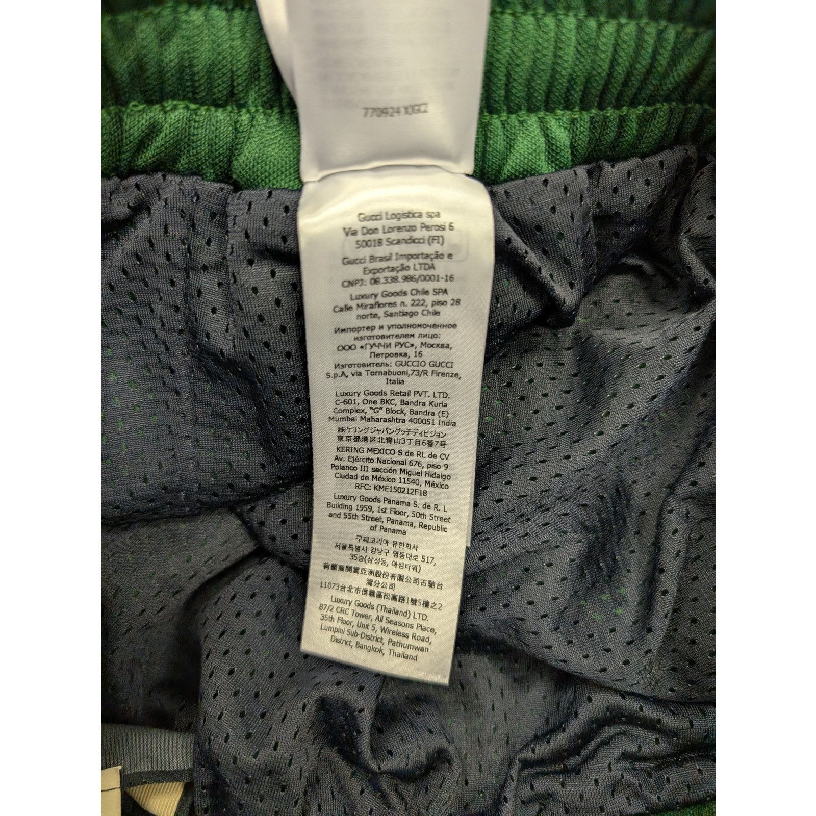 Gucci o1rshd1 Track Pants With GG Bejewled Trim Detail in Green Size US 32 / EU 48 - 19 Thumbnail