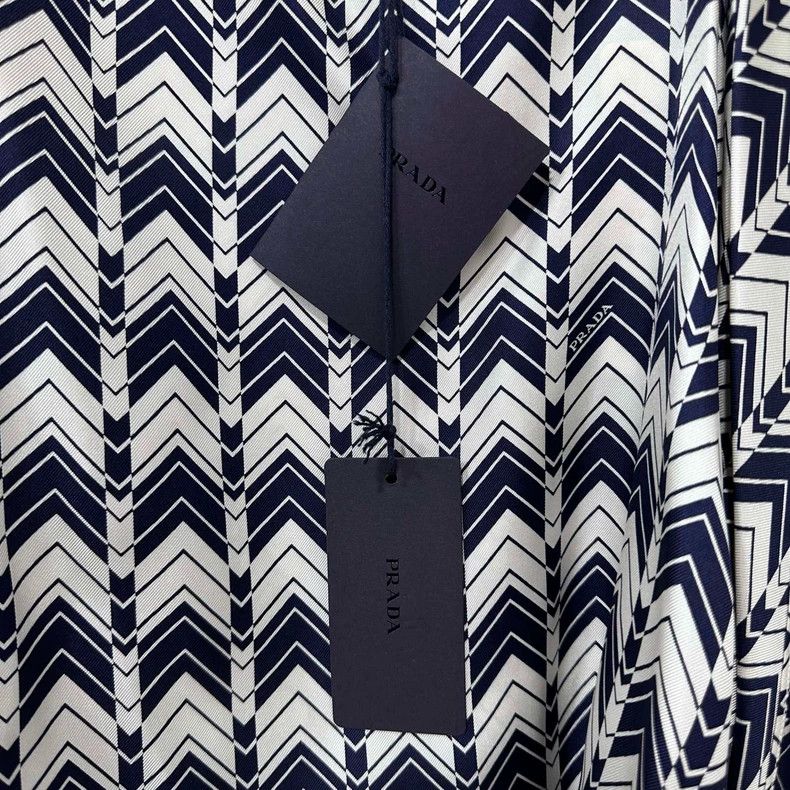 Prada Prada Blue irregular vest 2504-Nextarrow Size S / US 4 / IT 40 - 4 Thumbnail