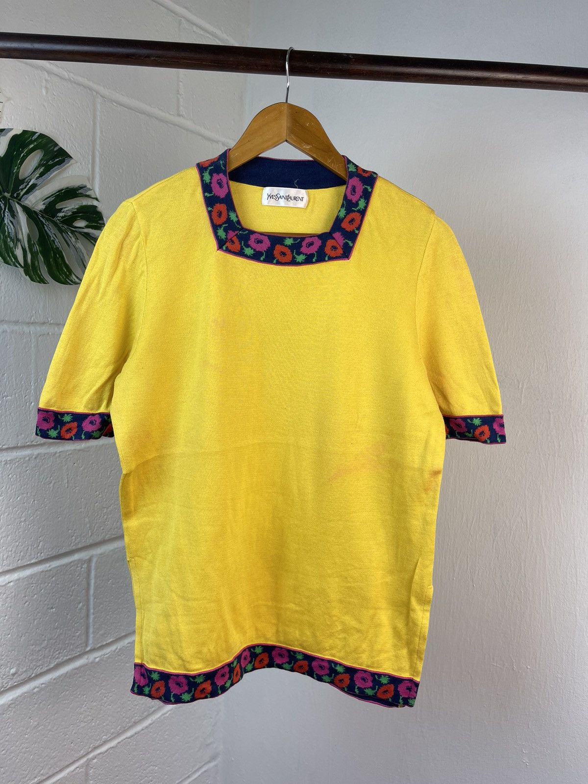 image of YVES Saint Laurent Flower Sleeve in Yellow, Men's (Size Medium)