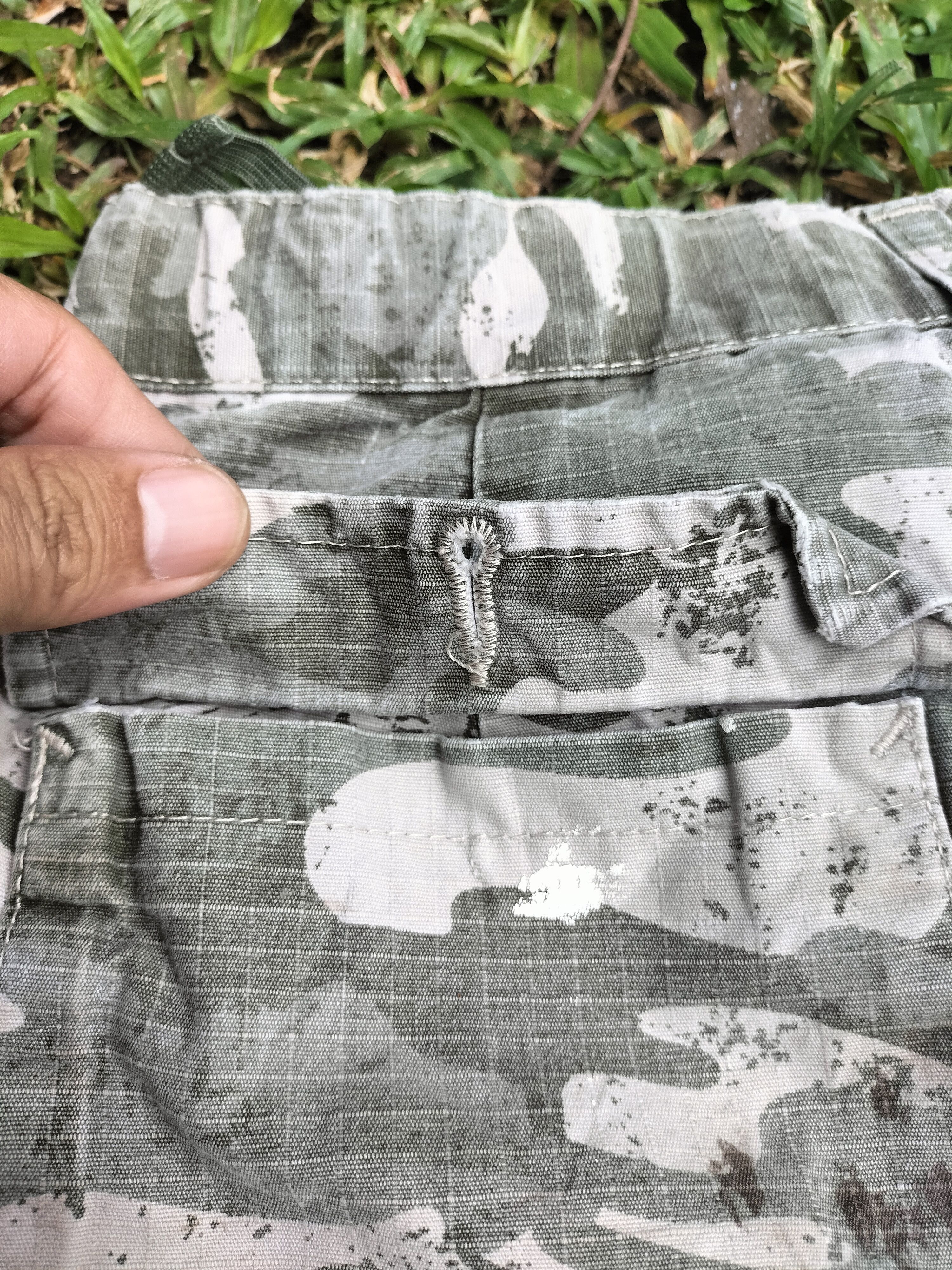 Carhartt × Vintage Vintage Carhartt Cargo Workwear Camouflage Us Airforce Size 26" / US 2 / IT 38 - 16 Thumbnail