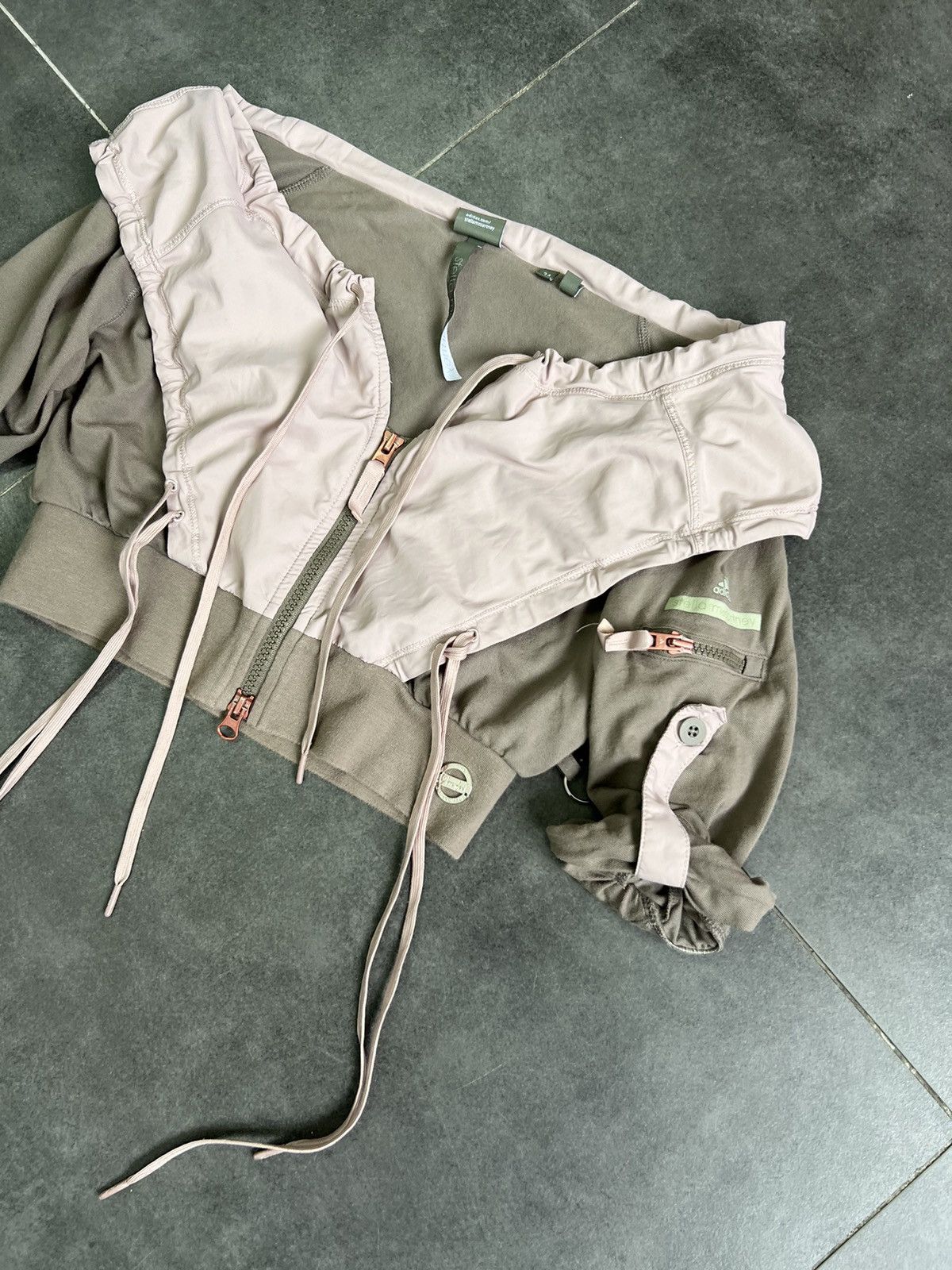 Adidas × Stella McCartney Stella McCartney Adidas Activewear crop Jacket M Size M / US 6-8 / IT 42-44 - 2 Thumbnail