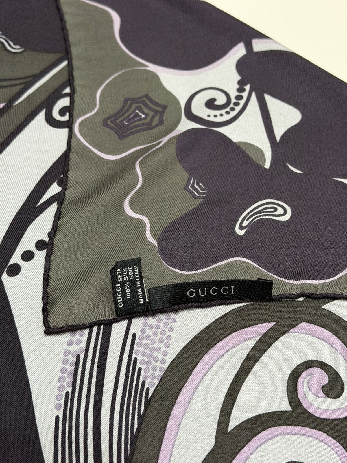 Gucci GUCCI Tom Ford 2001 Floral Silk Bandana Scarf Demna Runway Size ONE SIZE - 11 Thumbnail