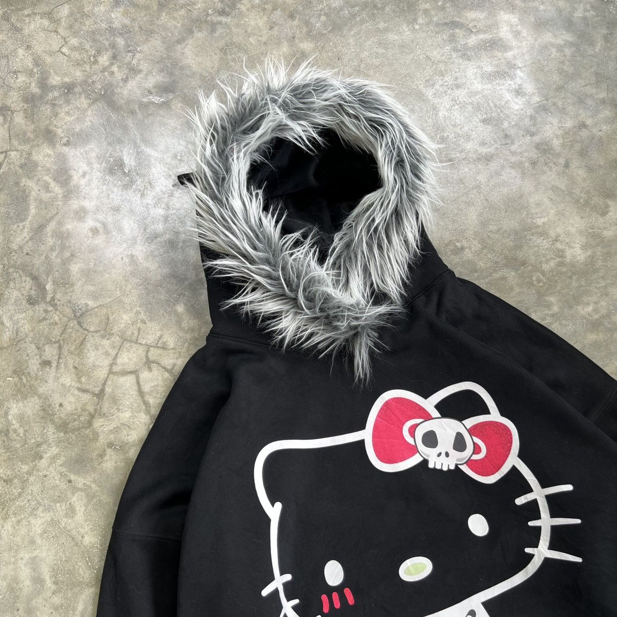 Cartoon Network 2000’s Hello Kitty Vkei Style Fur Hoodie jacket Size ONE SIZE - 3 Thumbnail