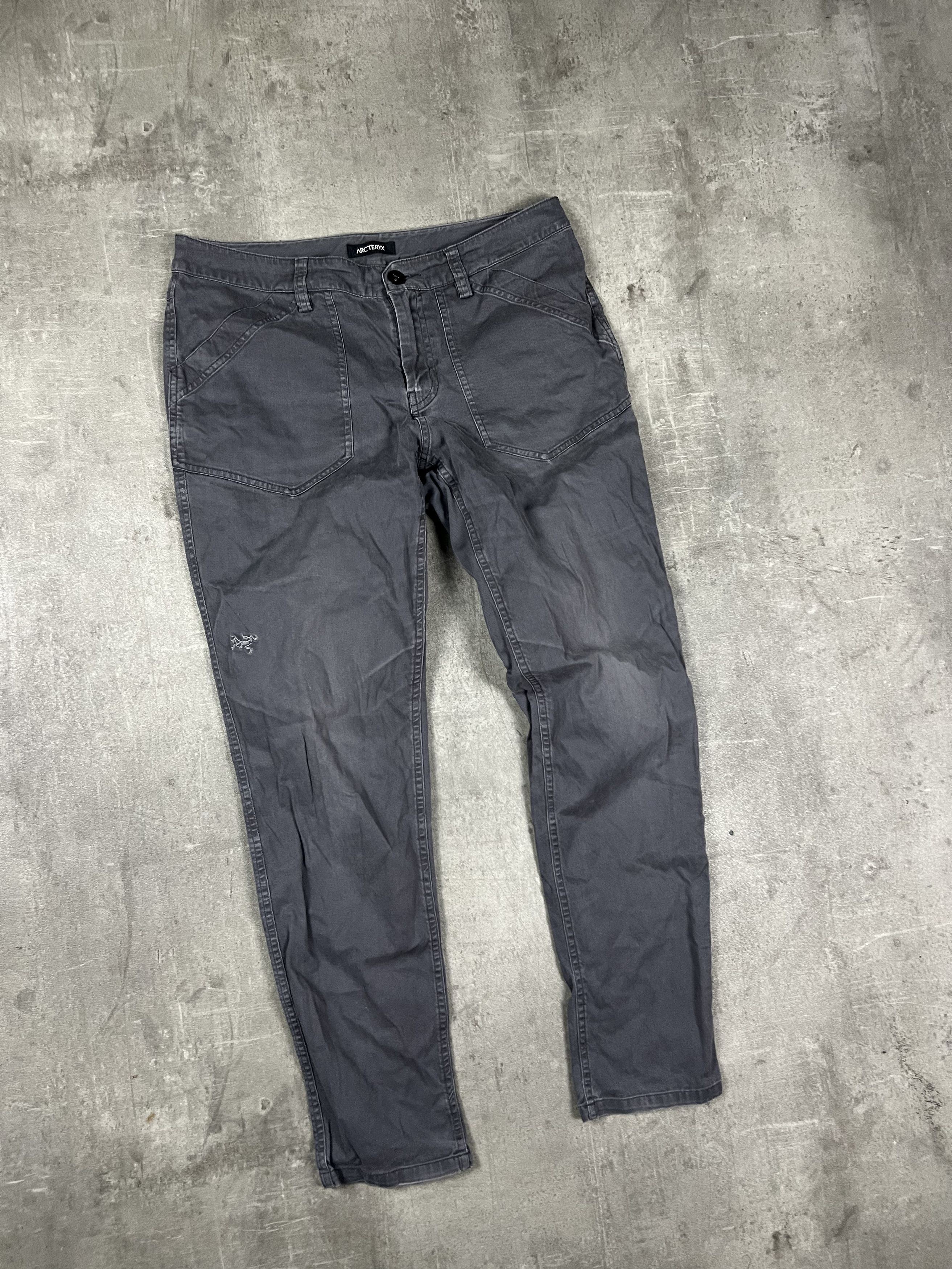 Arc'teryx arcteryx pants for womens size 10 taile gorpcore Size 32" / US 10 / IT 46 - 1 Thumbnail