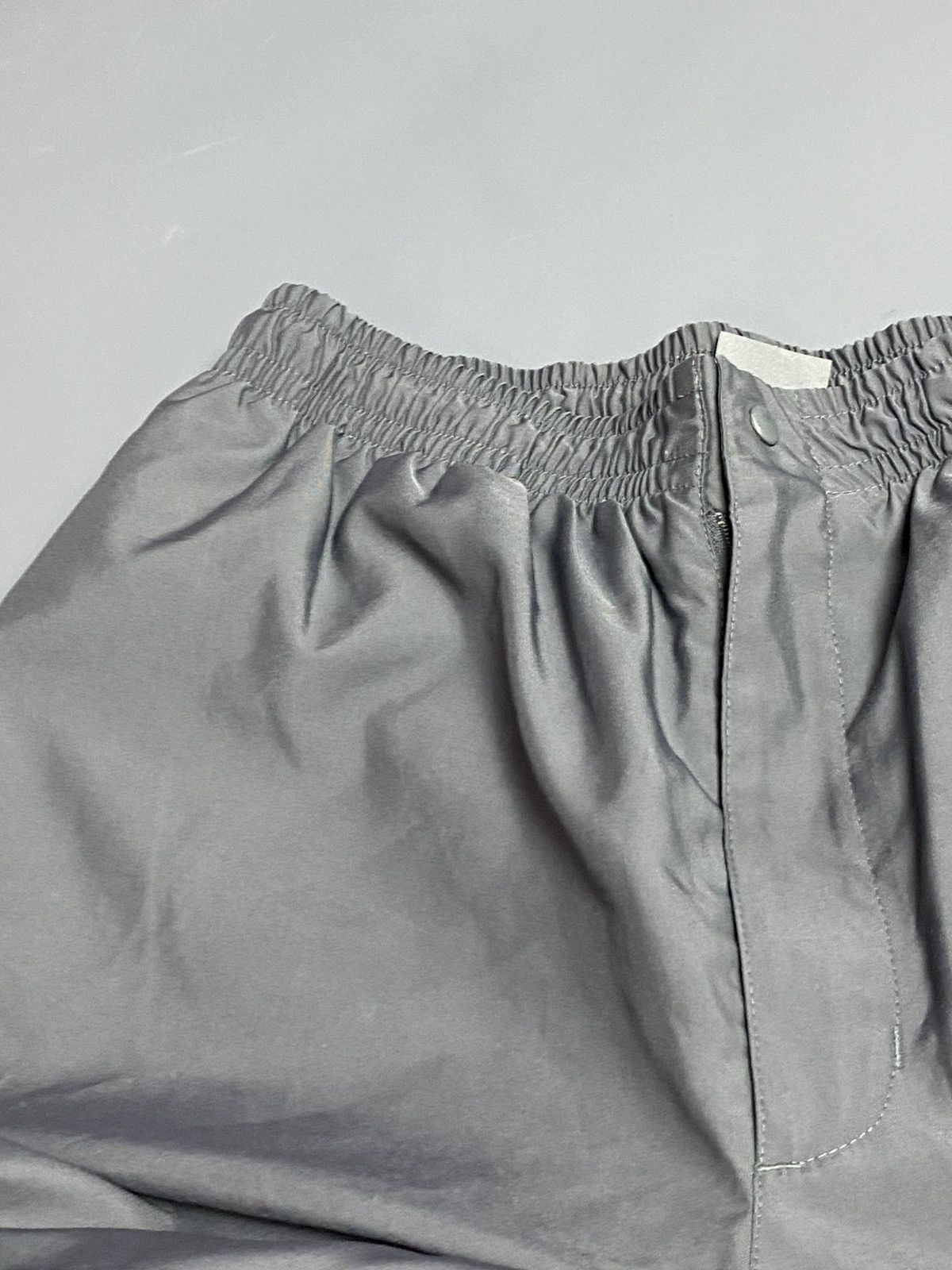 Vintage Vintage Nike MMIV 04 Gray Nylon Polyester Track Pants Size L Size US 36 / EU 52 - 9 Thumbnail