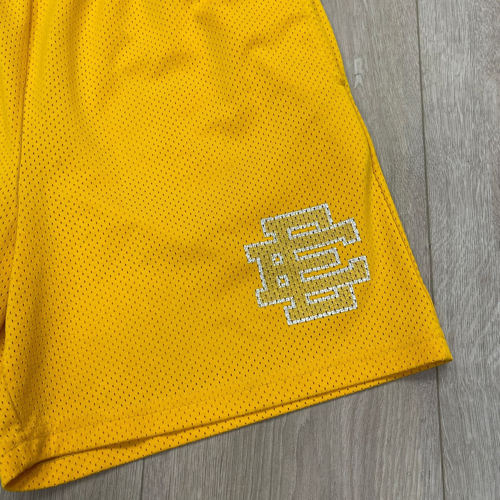 Eric Emanuel Eric Emanuel EE Shorts Gold Yellow size Large L B6 Size US 30 / EU 46 - 3 Thumbnail