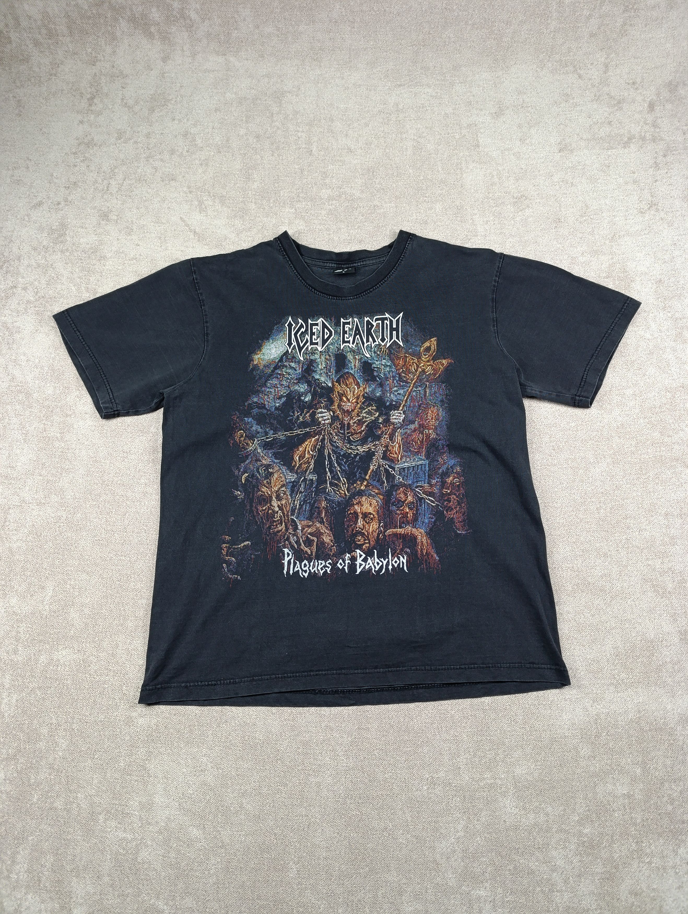 Vintage ICED EARTH “PLAGUES OF BABYLON” 2014 ALBUM GRAPHIC BAND TEE Size US L / EU 52-54 / 3 - 1 Thumbnail