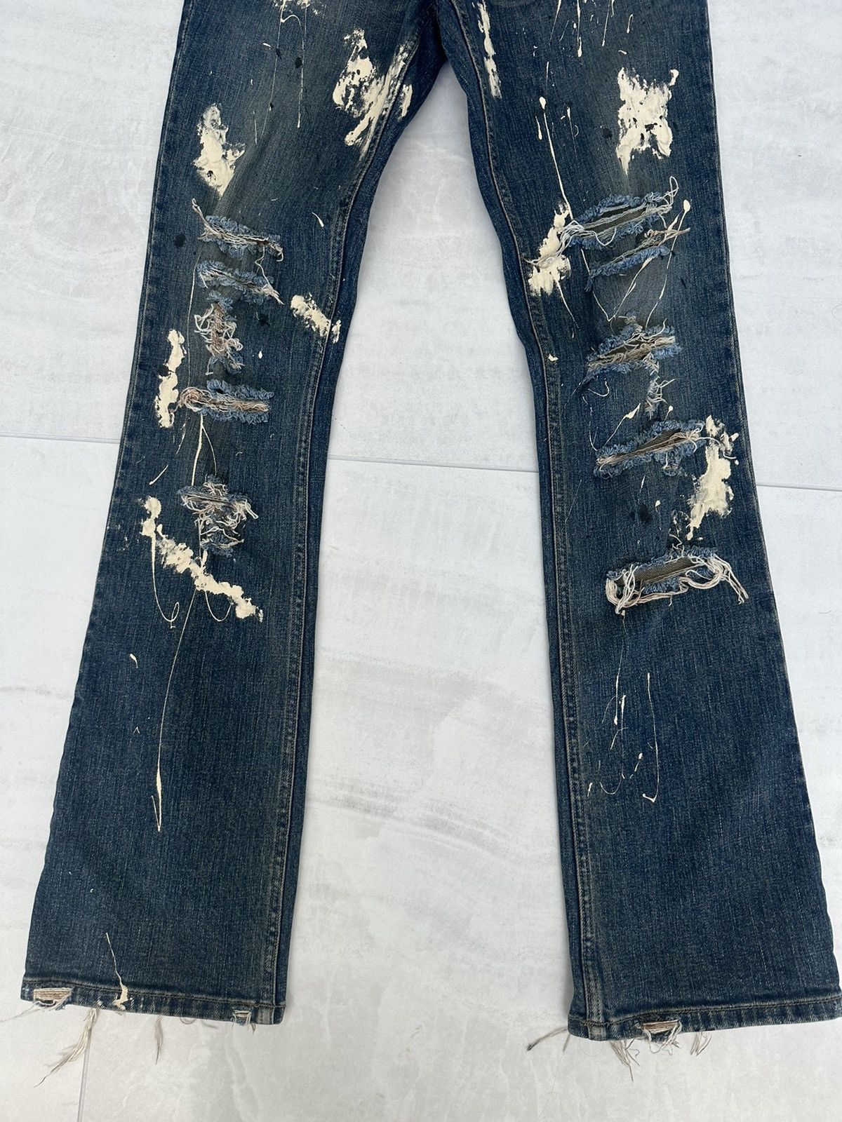 If Six Was Nine × Le Grande Bleu (L.G.B.) × Shellac SHELLAC BOOTCUT DISTRESSED PAINTER DENIM Size US 30 / EU 46 - 10 Thumbnail