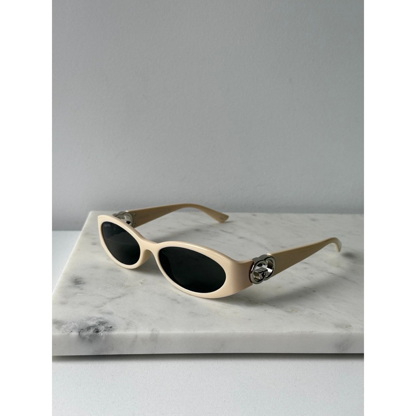 Gucci SALE! NEW Gucci GG1660S White Slim Oval Logo Sunglasses Size ONE SIZE - 7 Thumbnail