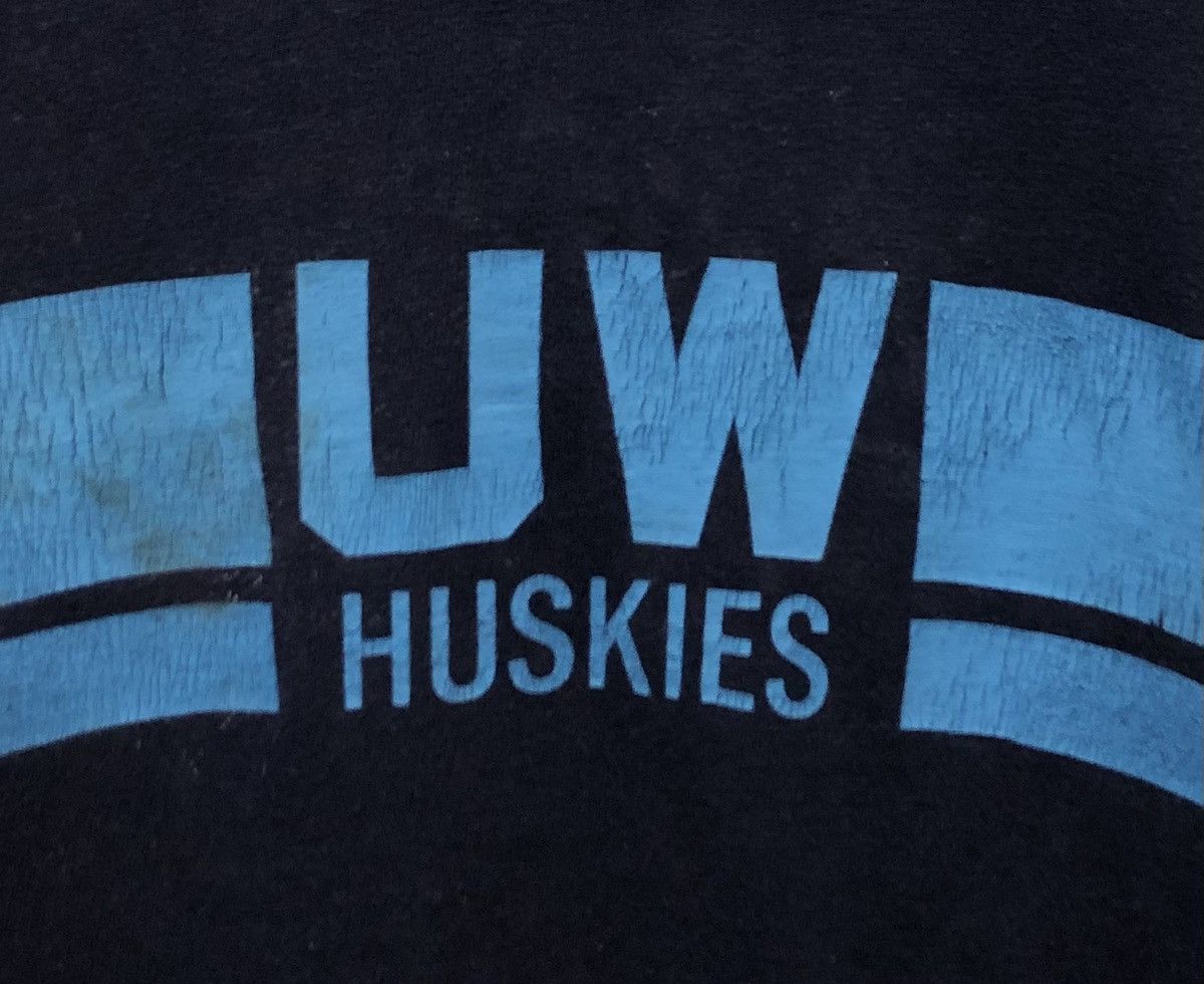 Vintage Vintage Shoreline Sportswear UW Huskies T-Shirt Size US XL / EU 56 / 4 - 3 Thumbnail