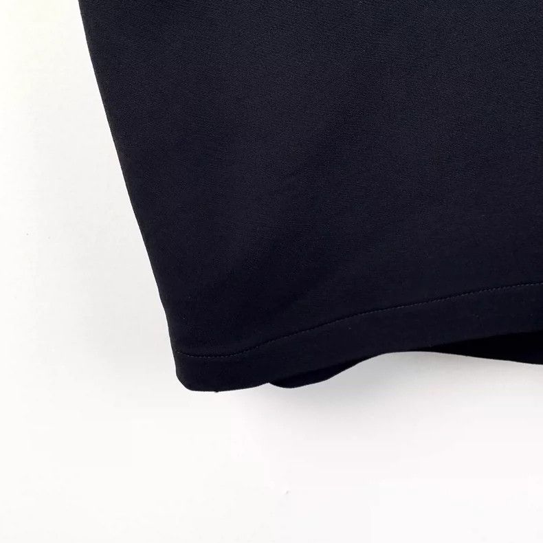 Gucci Gucci Black striped V-neck short-sleeved dress 2504-Nextarr Size S / US 4 / IT 40 - 4 Thumbnail