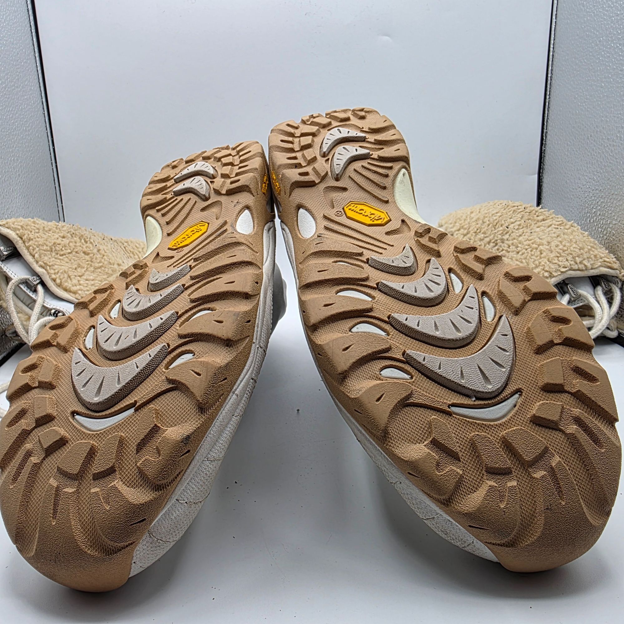 Other Ahnu Monte Vista Womens Size 11 White Snow Boots Vibram Wate Size US 11 / IT 41 - 12 Thumbnail