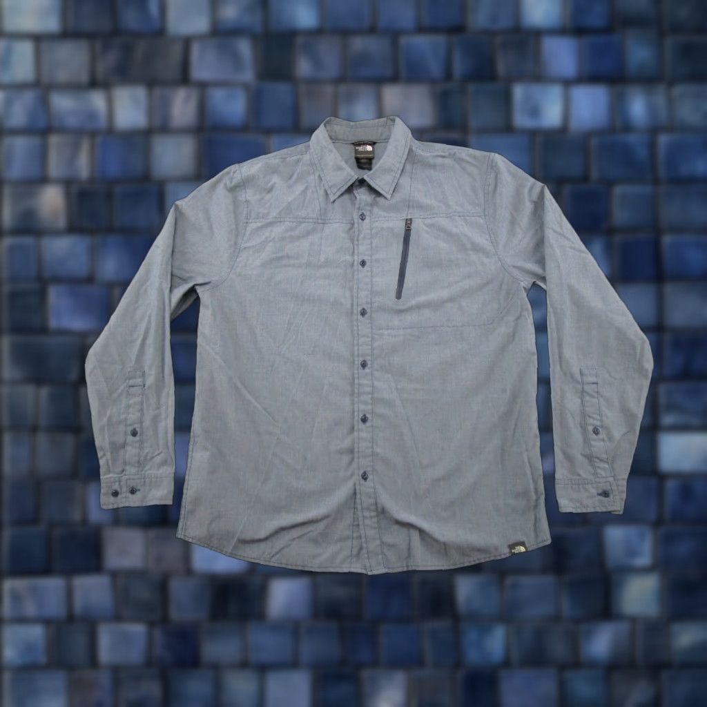 The North Face The North Face Button Up Shirt Men's L Blue Long Sleeve Pockets Regular Fit Size L Size US L / EU 52-54 / 3 - 1 Thumbnail