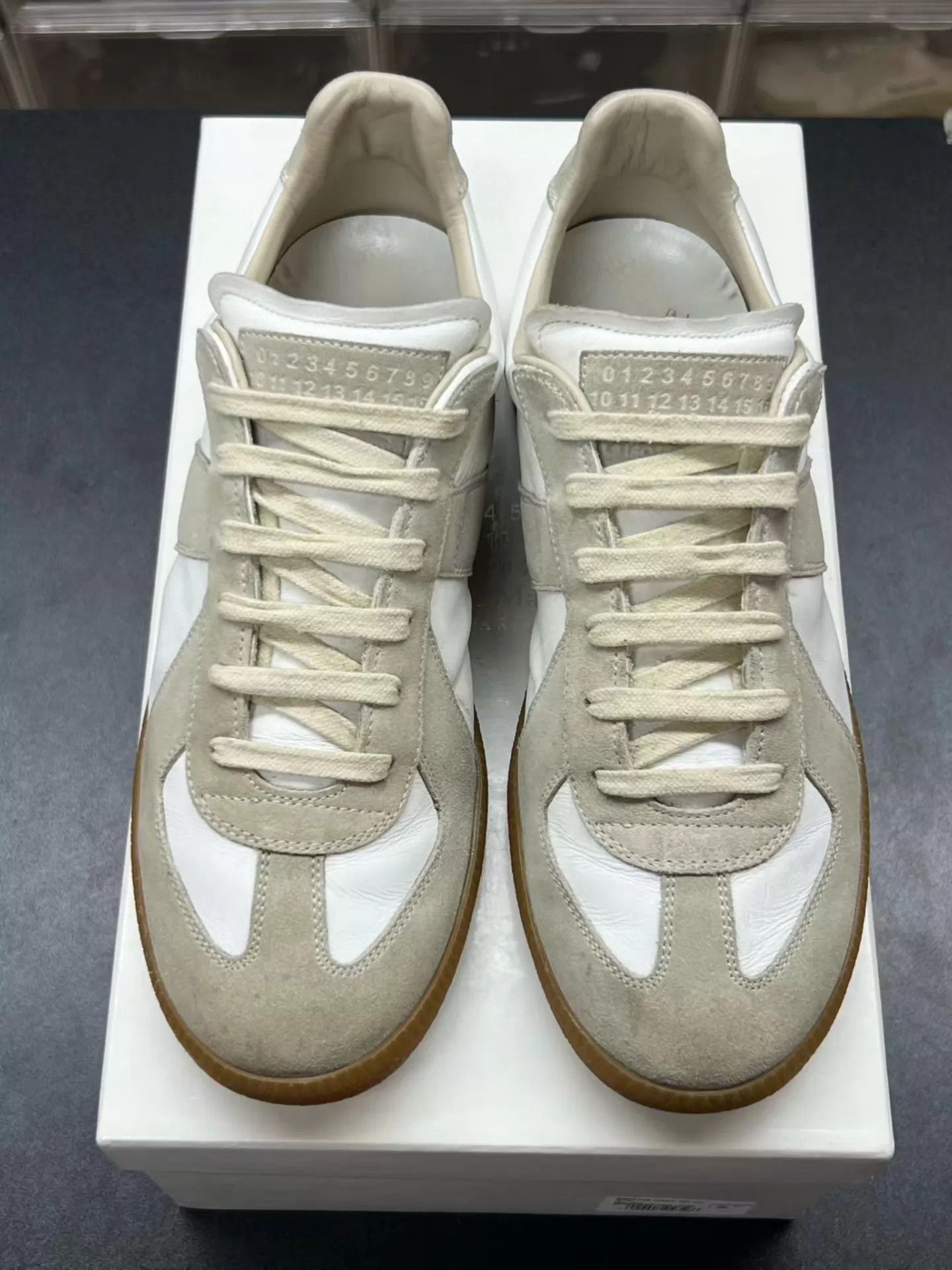 Maison Margiela Maison Margiela Gray/White Low Top Sneaker 40 EU Size US 7 / EU 40 - 3 Thumbnail