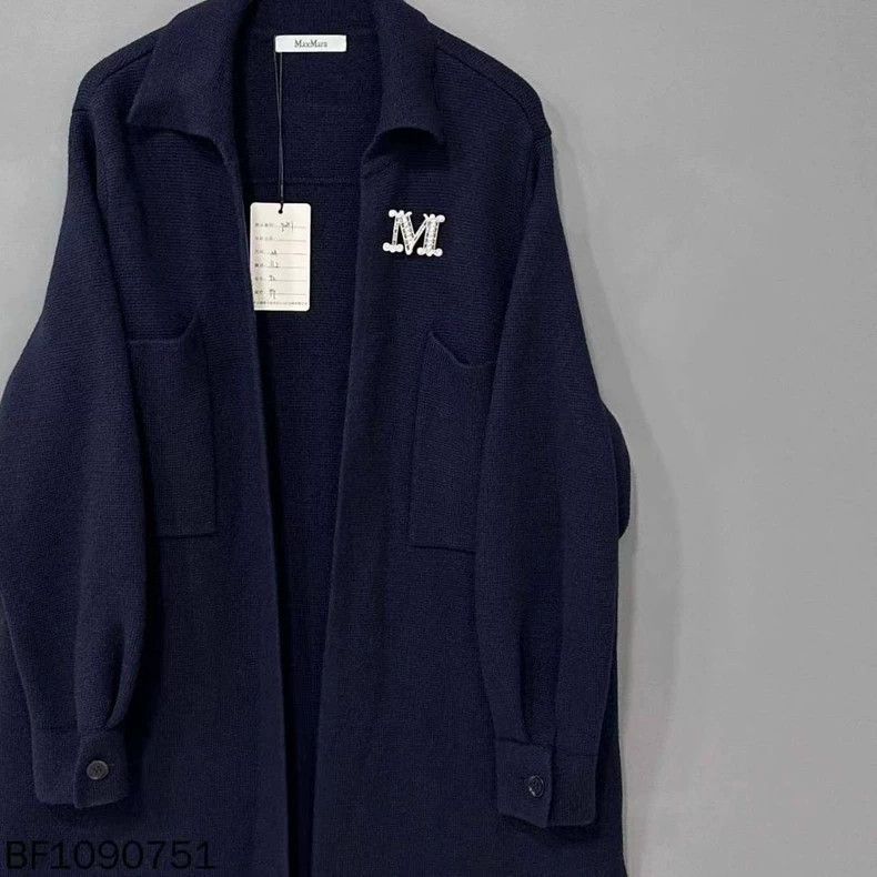 Max Mara Max Mara Pure wool cardigan jacket Size M / US 6-8 / IT 42-44 - 2 Thumbnail