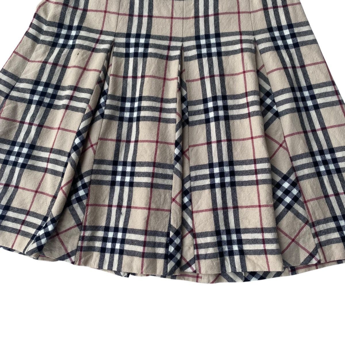 Burberry ‼️LAST DROP‼️Burberry London Iconic Nova check Pleated Skirt Size 26" / US 2 / IT 38 - 7 Thumbnail