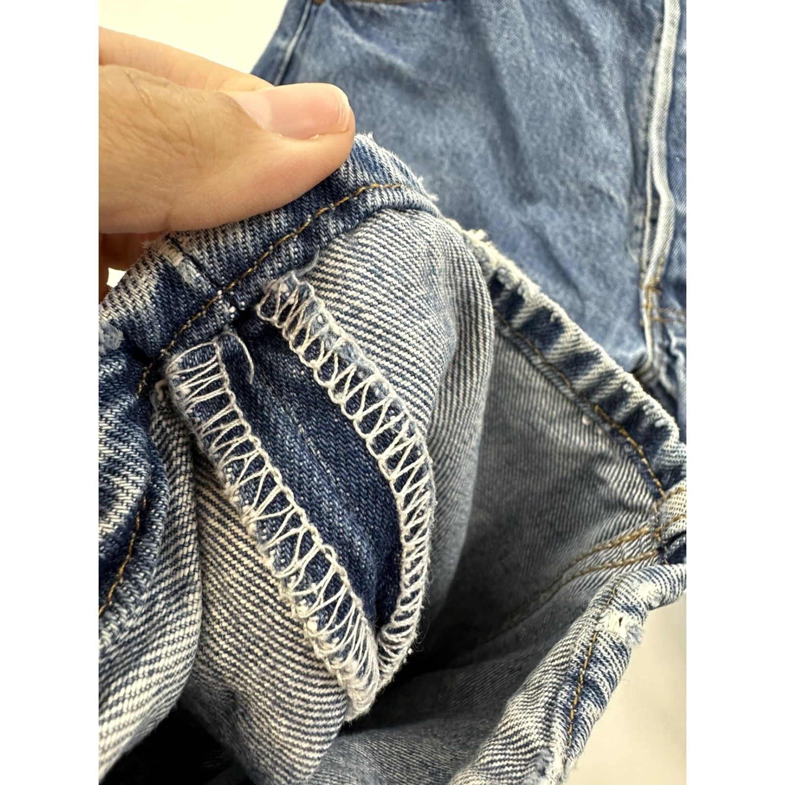 Levi's VINTAGE Levi’s 501 Jeans Mens 34x30 Blue Tagged 36x34 Not Redline Straight Cotton Jeans Mens Blue 501 Style 34 Size US 30 / EU 46 - 4 Thumbnail