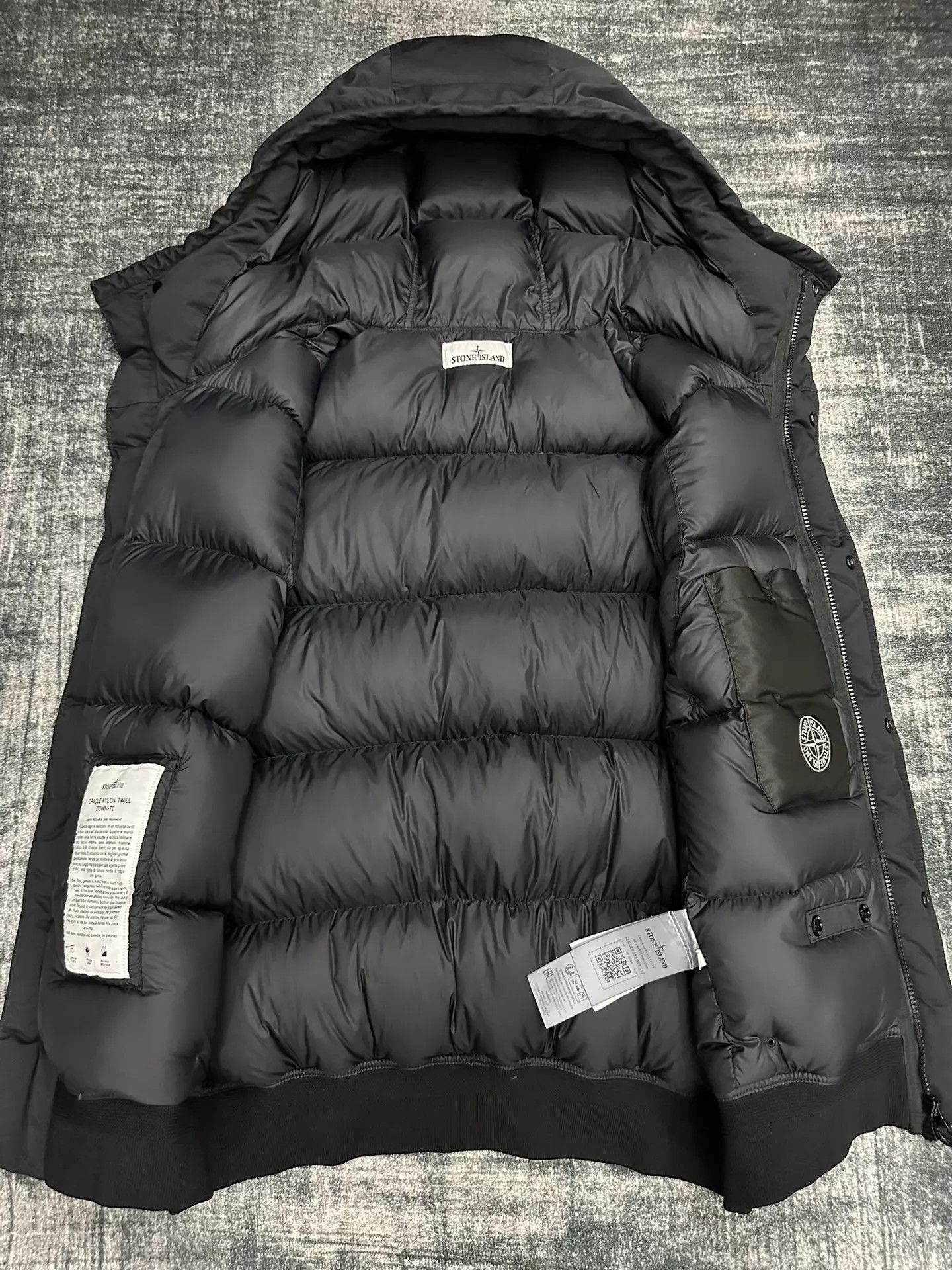 Stone Island Stone Island 23FW Ghost Opaque Down Vest Black L Size US L / EU 52-54 / 3 - 4 Thumbnail