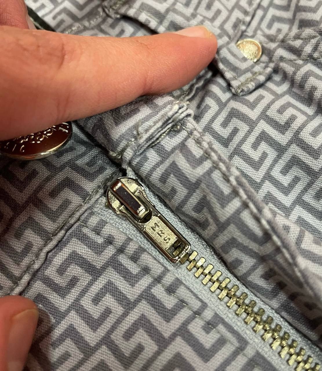 Versace Vintage Versace Monogram Pants Size US 29 - 5 Thumbnail