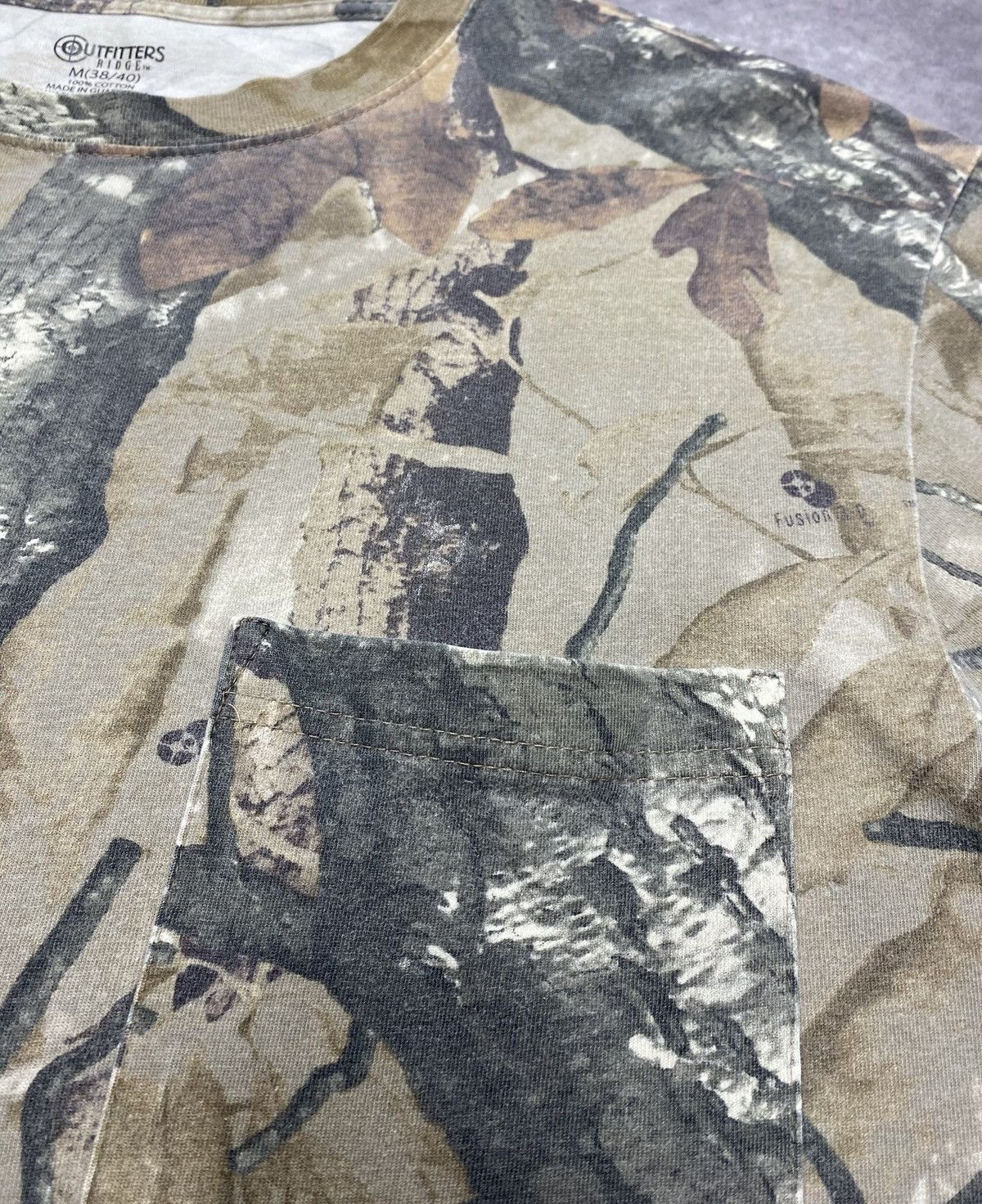 Vintage 90’s Vintage Outfitters Ridge Fusion 3D Camo Pocket T-Shirt Size US M / EU 48-50 / 2 - 2 Thumbnail