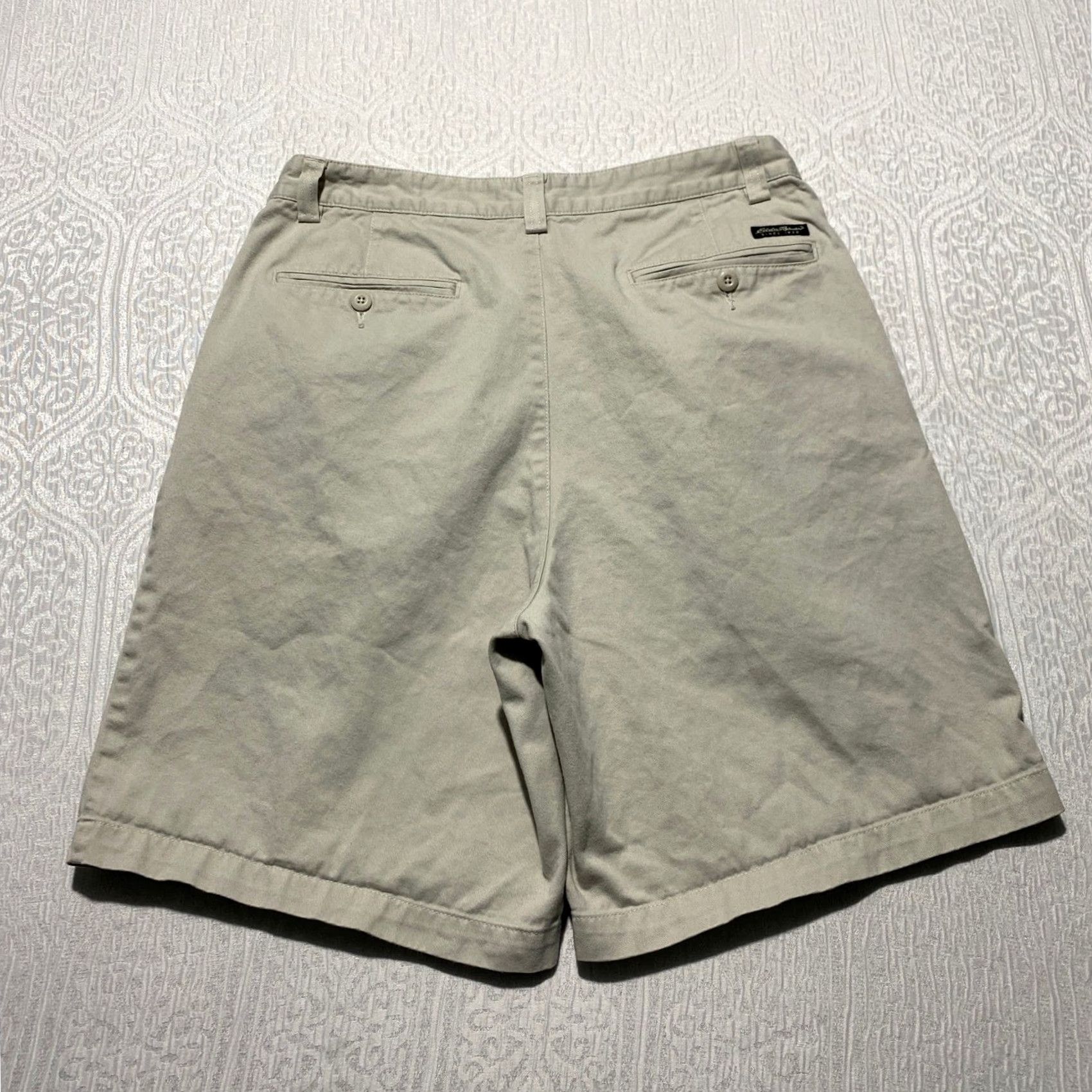 Eddie Bauer Eddie Bauer Chino Shorts Mens 34 Khaki Beige Relaxed Fit 100% Cotton Button Fly Front Pleated 4-Pocket Casual Workwear Summer Size US 34 / EU 50 - 2 Thumbnail