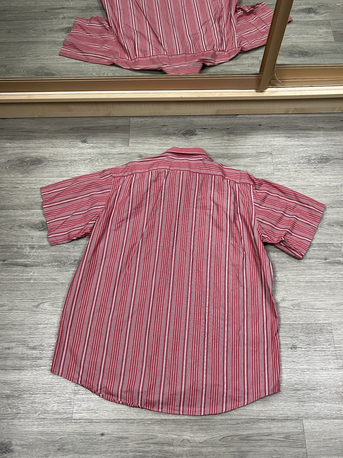 Lacoste Lacoste Short Sleeve Striped Button Down Shirt Red Size 43 Size US XL / EU 56 / 4 - 4 Thumbnail