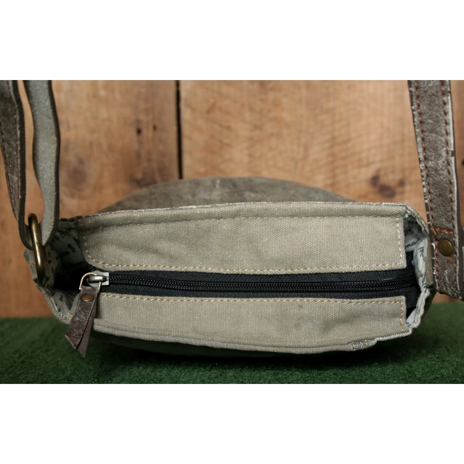 Vintage MONA B Upcycled Canvas & Leather Adjustable Strap Shoulder or Crossbody Bag Women Brown Canvas, Leather Exterior Crossbody Bag Size ONE SIZE - 7 Thumbnail