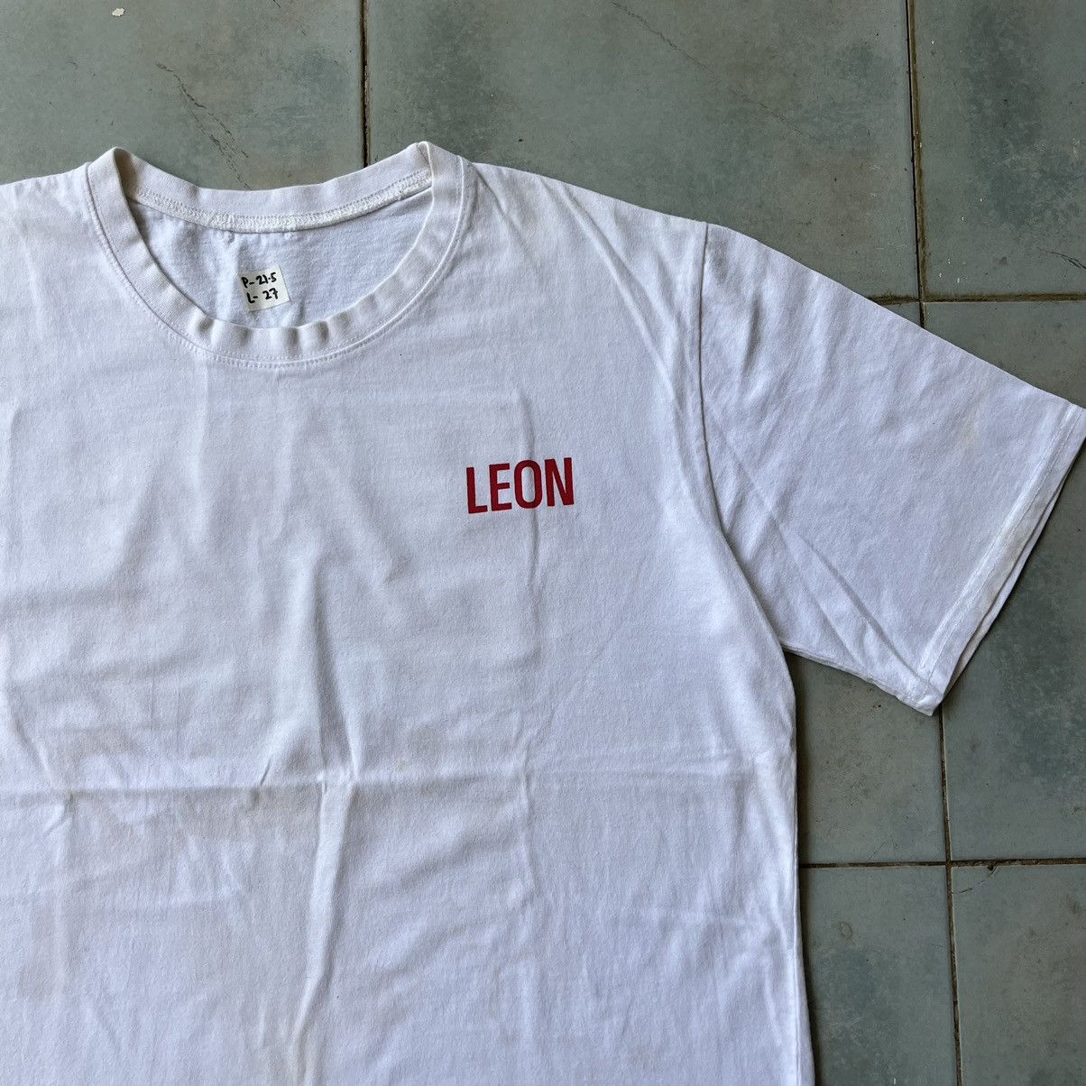 Vintage Vintage Y2k Leon The Professional Action Crime Movie Bootleg Size US L / EU 52-54 / 3 - 8 Thumbnail