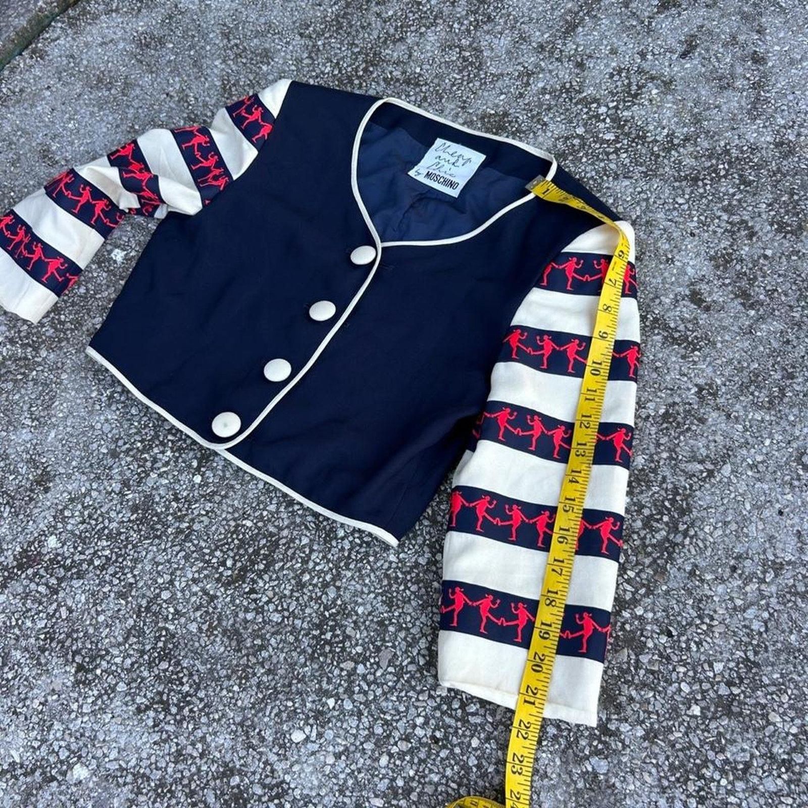 Moschino Moschino Cheap and Chic 90s cropped 3/4 sleeve jester jacket Size XS / US 0-2 / IT 36-38 - 6 Thumbnail