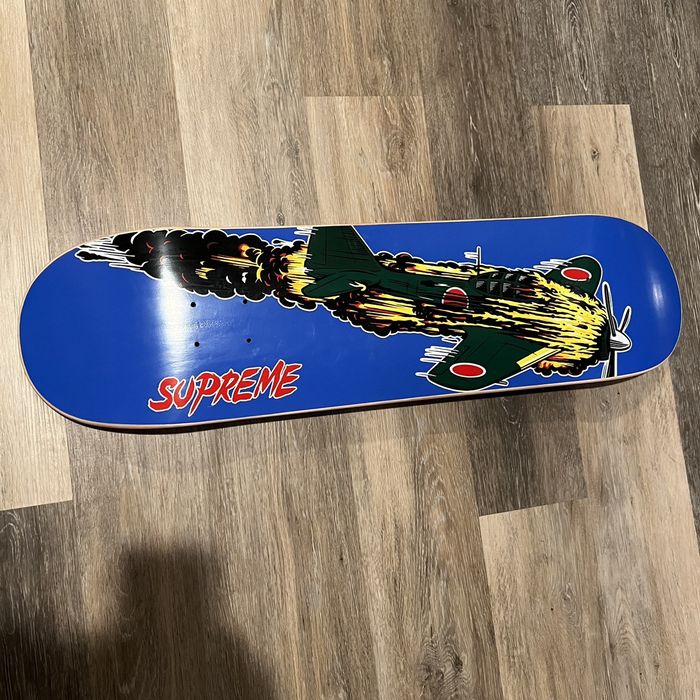 Supreme store jet deck