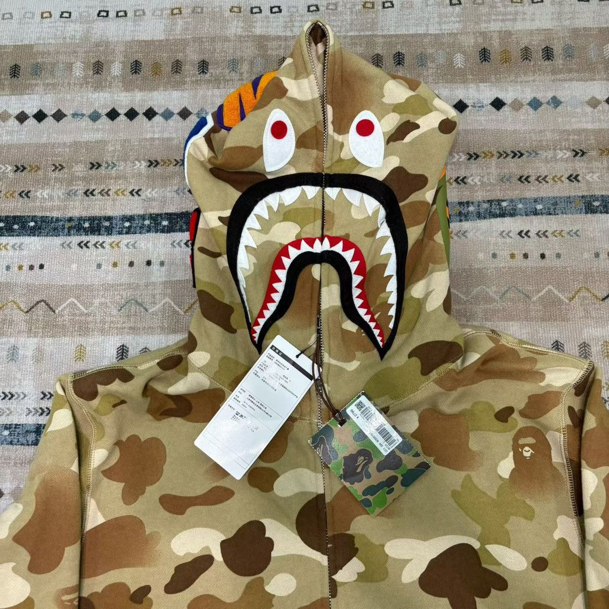 Bape LIMITED CAMO SHARK FULL ZIP HOODIE Size US L / EU 52-54 / 3 - 2 Thumbnail
