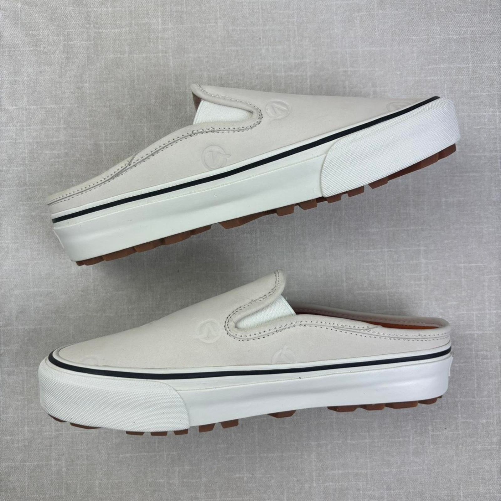 Vans 🍦 LQQK x Vans OG Mule LX “Cream” 9.5M Size US 9.5 / EU 42-43 - 4 Thumbnail