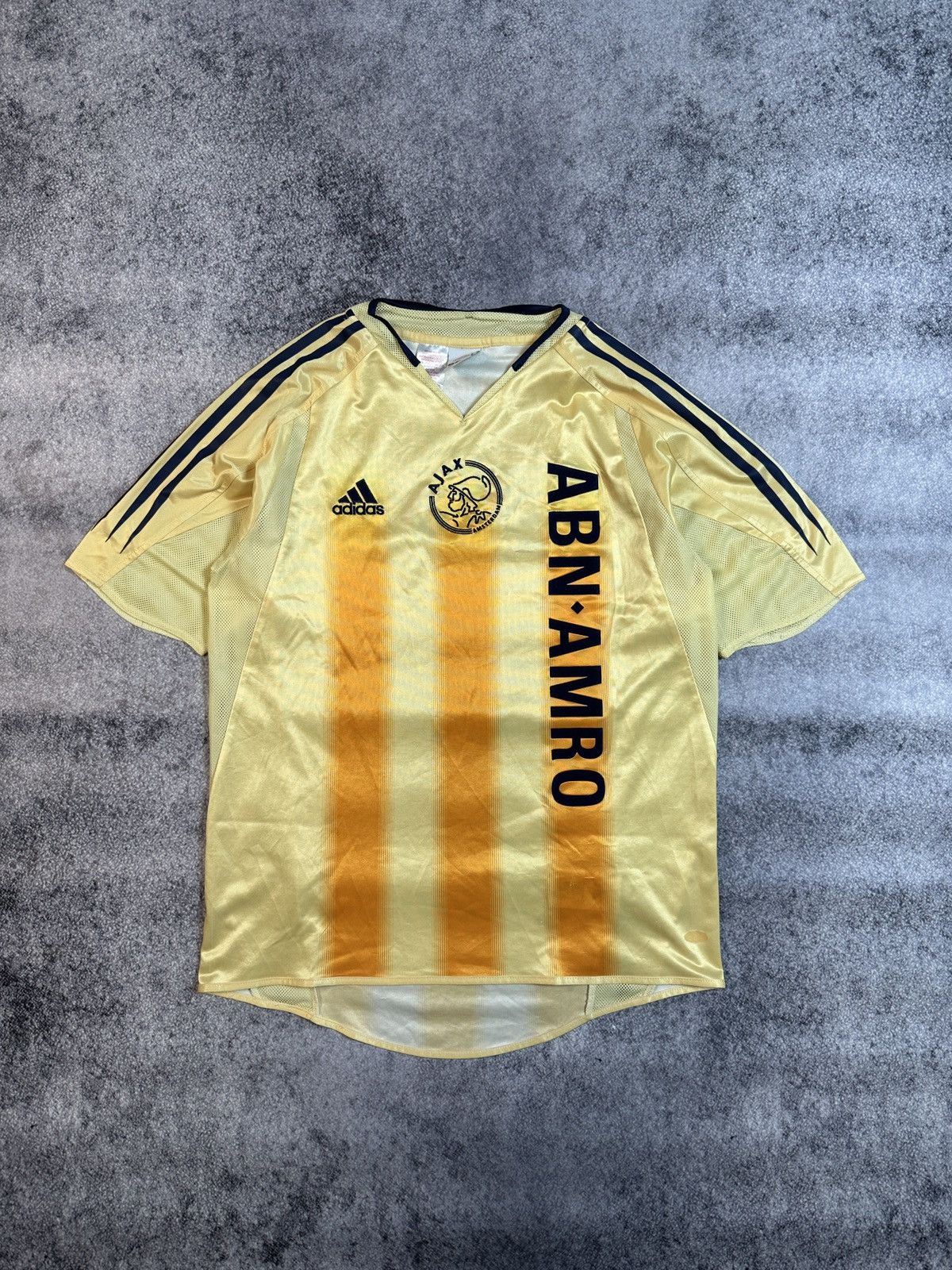 Adidas Y2K Adidas Ajax 04/05 Soccer Jersey Streetwear Rare S Casual Size US S / EU 44-46 / 1 - 1 Thumbnail