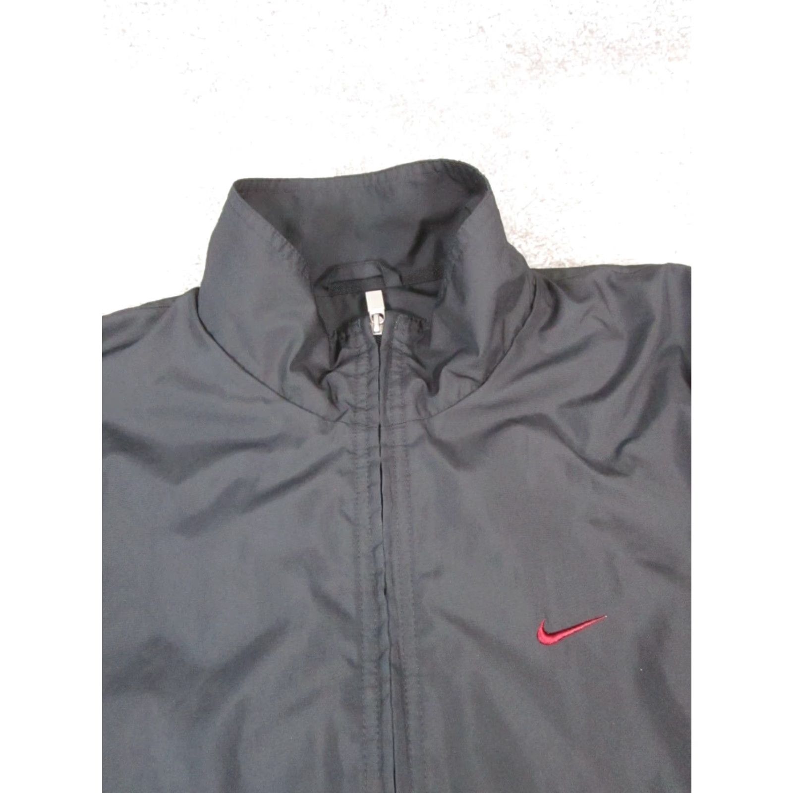 Nike VINTAGE Nike Jacket Womens M Black Gray Red Full Zip Track Jacket Size M / US 6-8 / IT 42-44 - 2 Thumbnail
