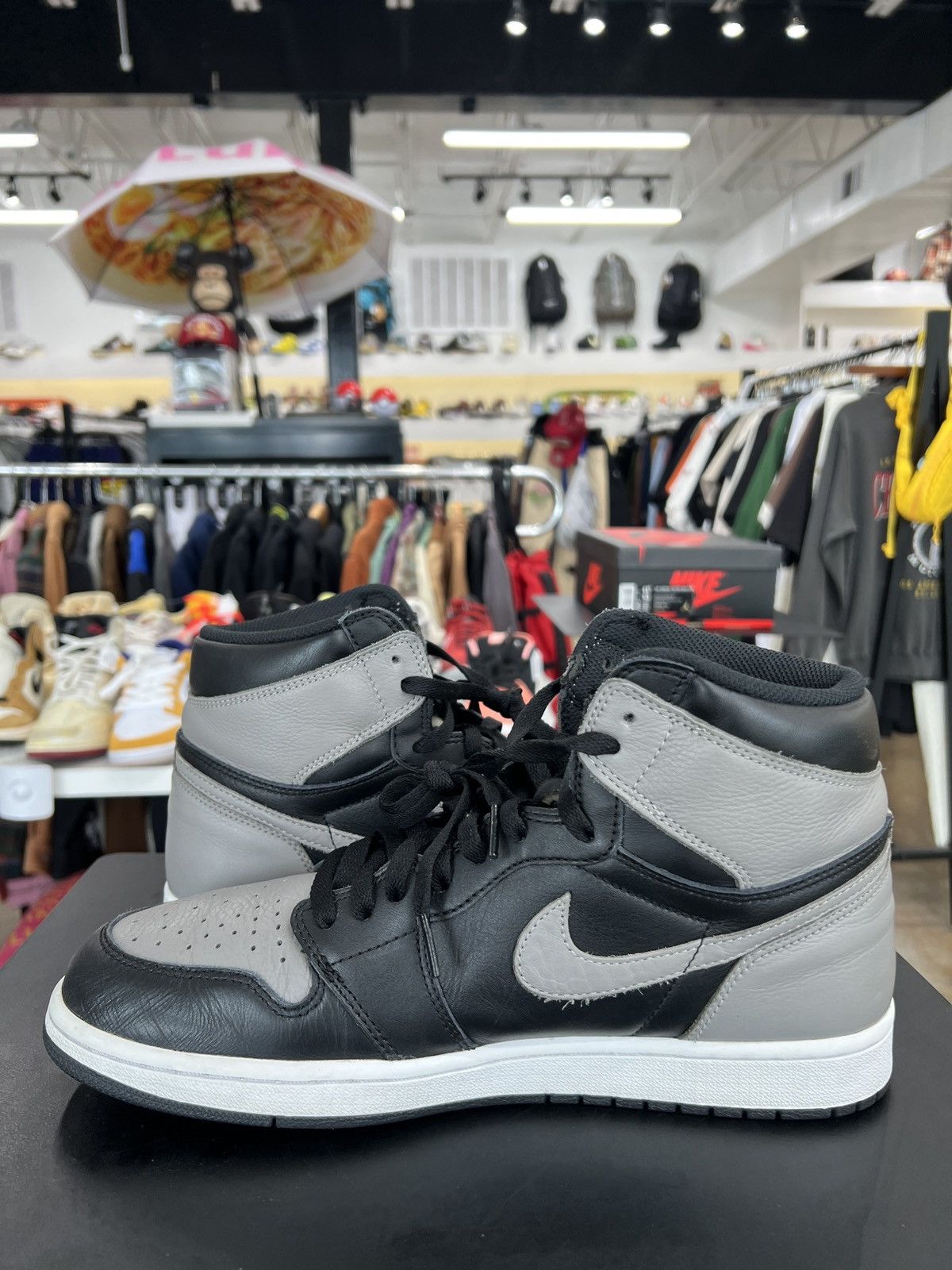 Jordan Brand × Nike Air Jordan 1 Shadow Sz. 11.5 (2018) Size US 11.5 / EU 44-45 - 3 Thumbnail