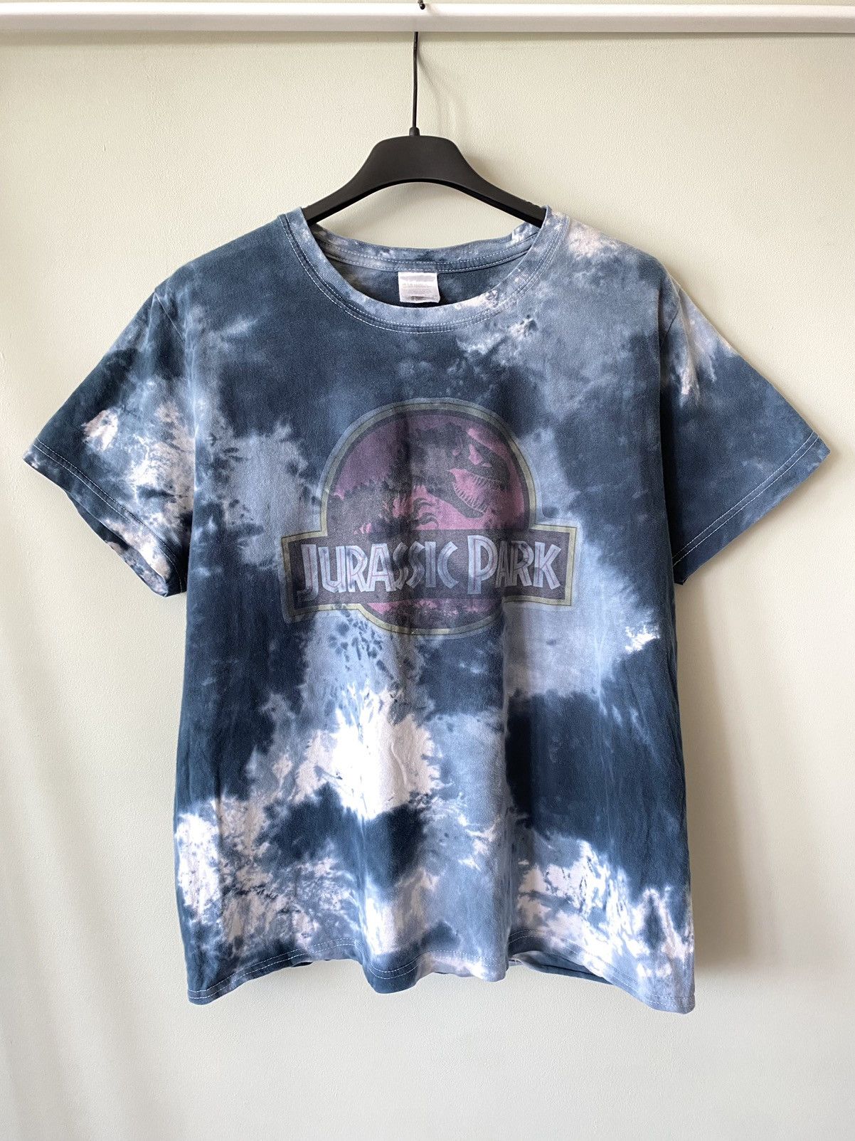 Vintage Vintage Jurassic Park logo t shirt Size US L / EU 52-54 / 3 - 1 Thumbnail