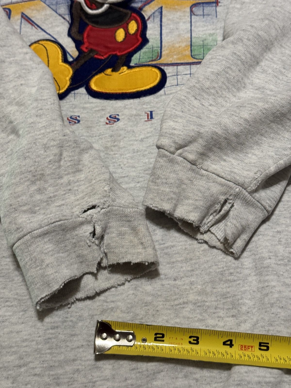 Disney Vintage 90s Disney Mickey Mouse Walt Disney Lrg Sweatshirt Size US L / EU 52-54 / 3 - 9 Thumbnail