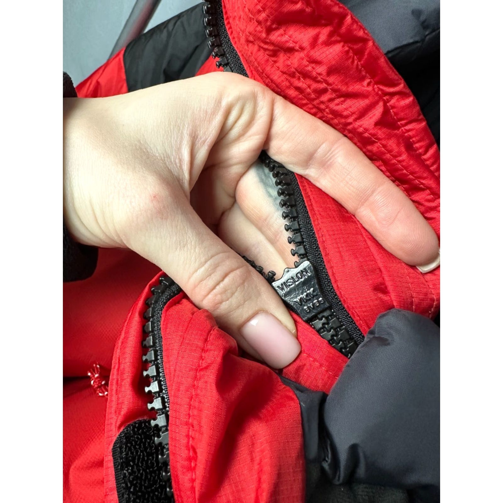 Mountain Equipment VINTAGE Mountain Equipment Mens Puffer Down Jacket L Red Jacket Mens Size US L / EU 52-54 / 3 - 5 Thumbnail