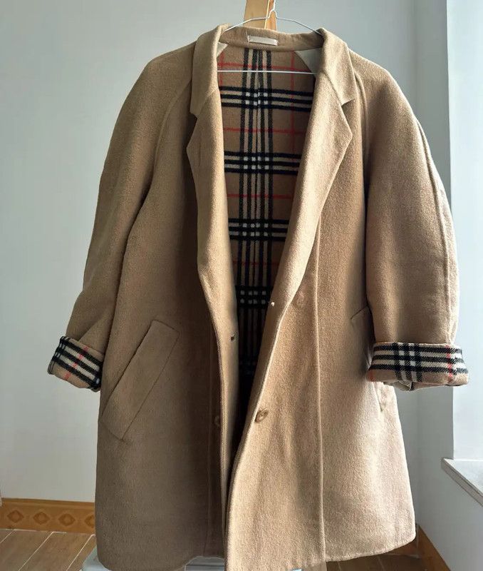 Burberry Beige Wool Mid-Length Women's Coat