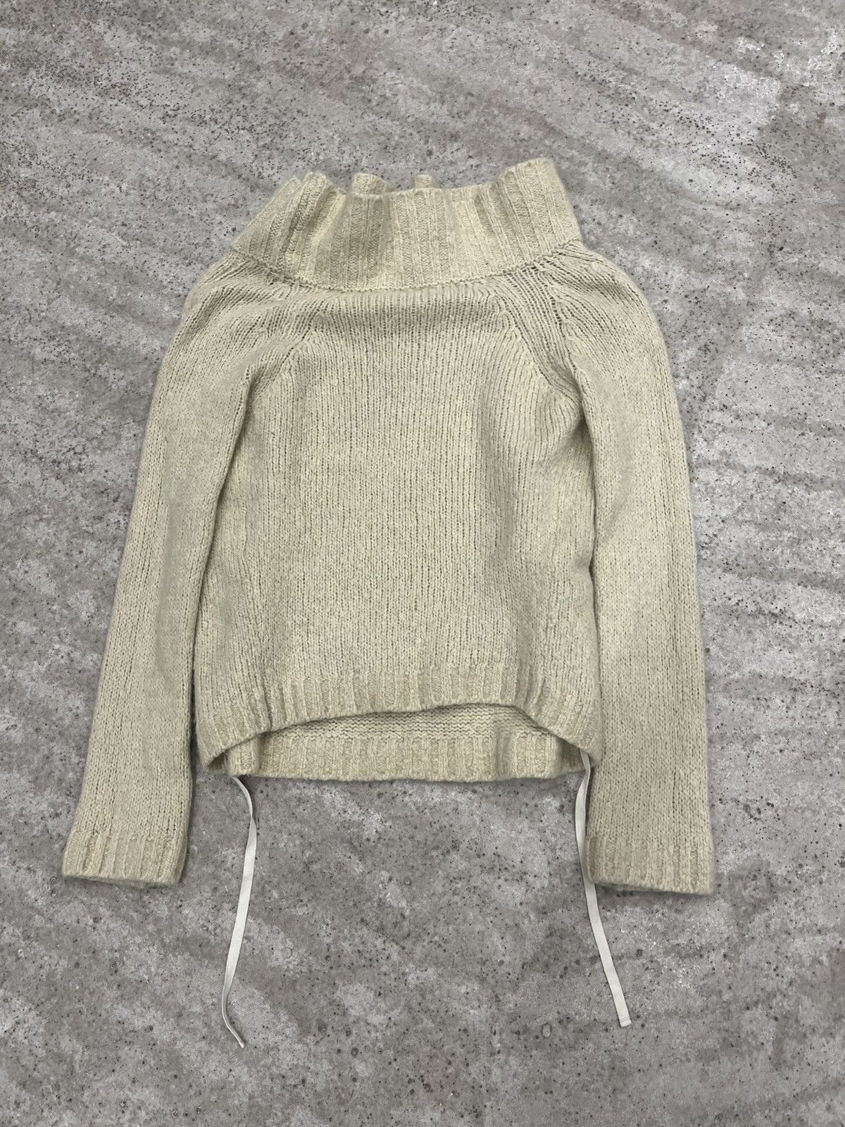 Ann Demeulemeester 1990’s Wide Neck Camel & Merino Wool Sweater Size XS / US 0-2 / IT 36-38 - 3 Thumbnail