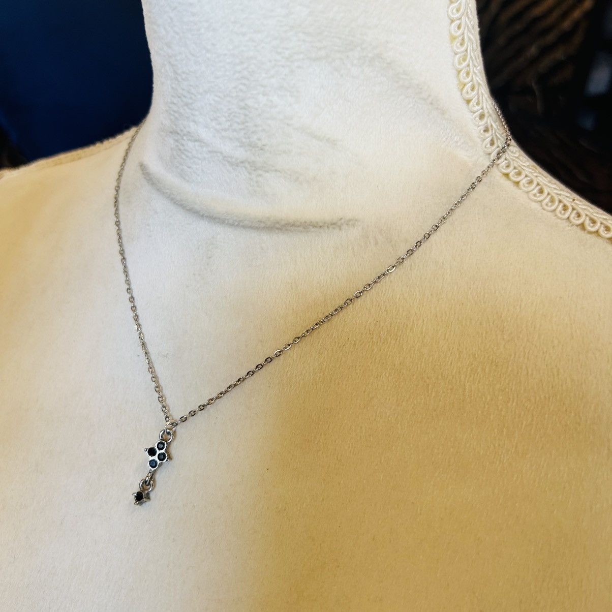 Handmade Handcrafted faceted black glass chandelier pendant necklace Size ONE SIZE - 4 Thumbnail