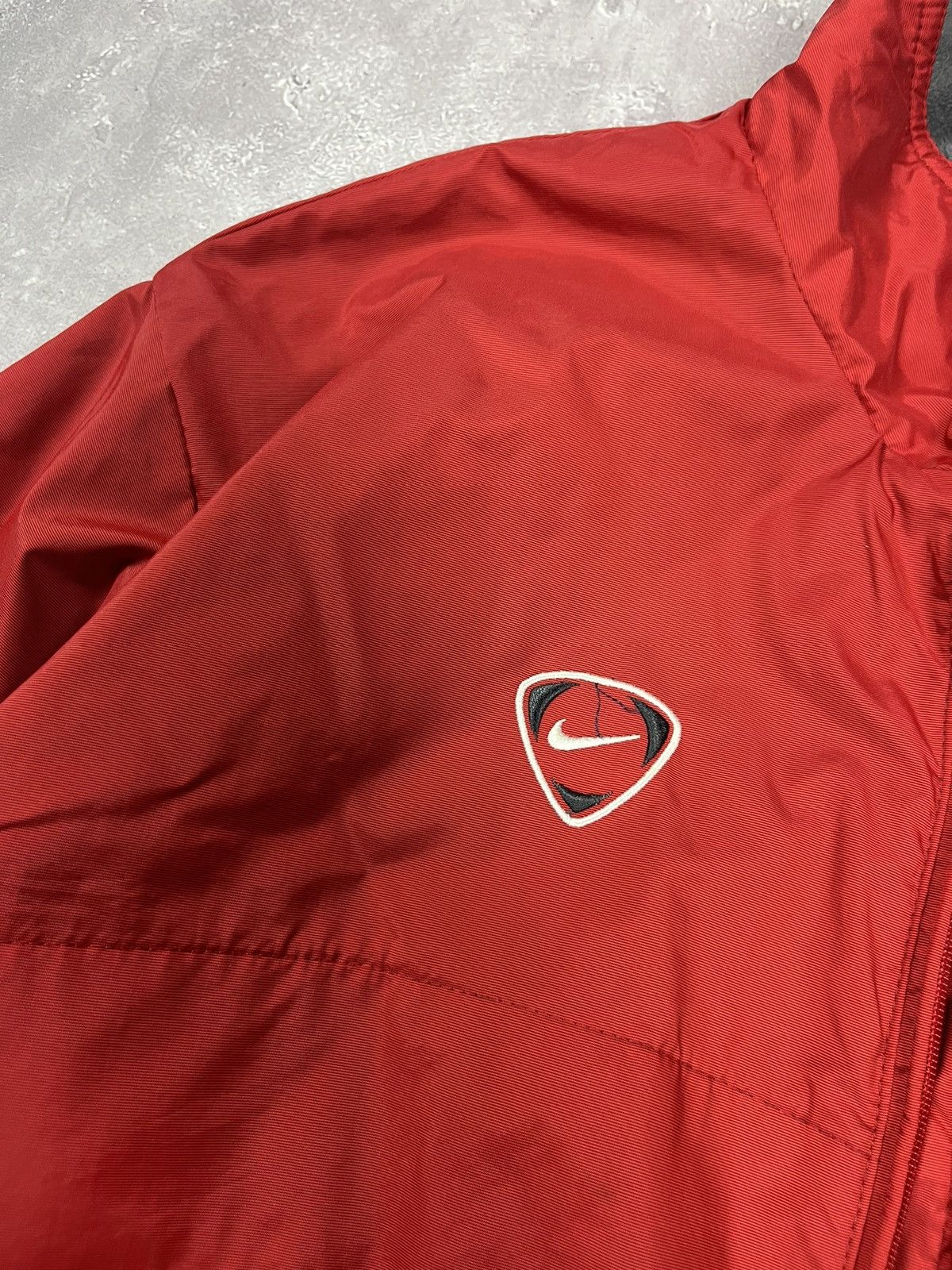 Nike Vintage Nike Team Sunderland 2000-2002 Red Soccer Jacket Size US M / EU 48-50 / 2 - 6 Thumbnail